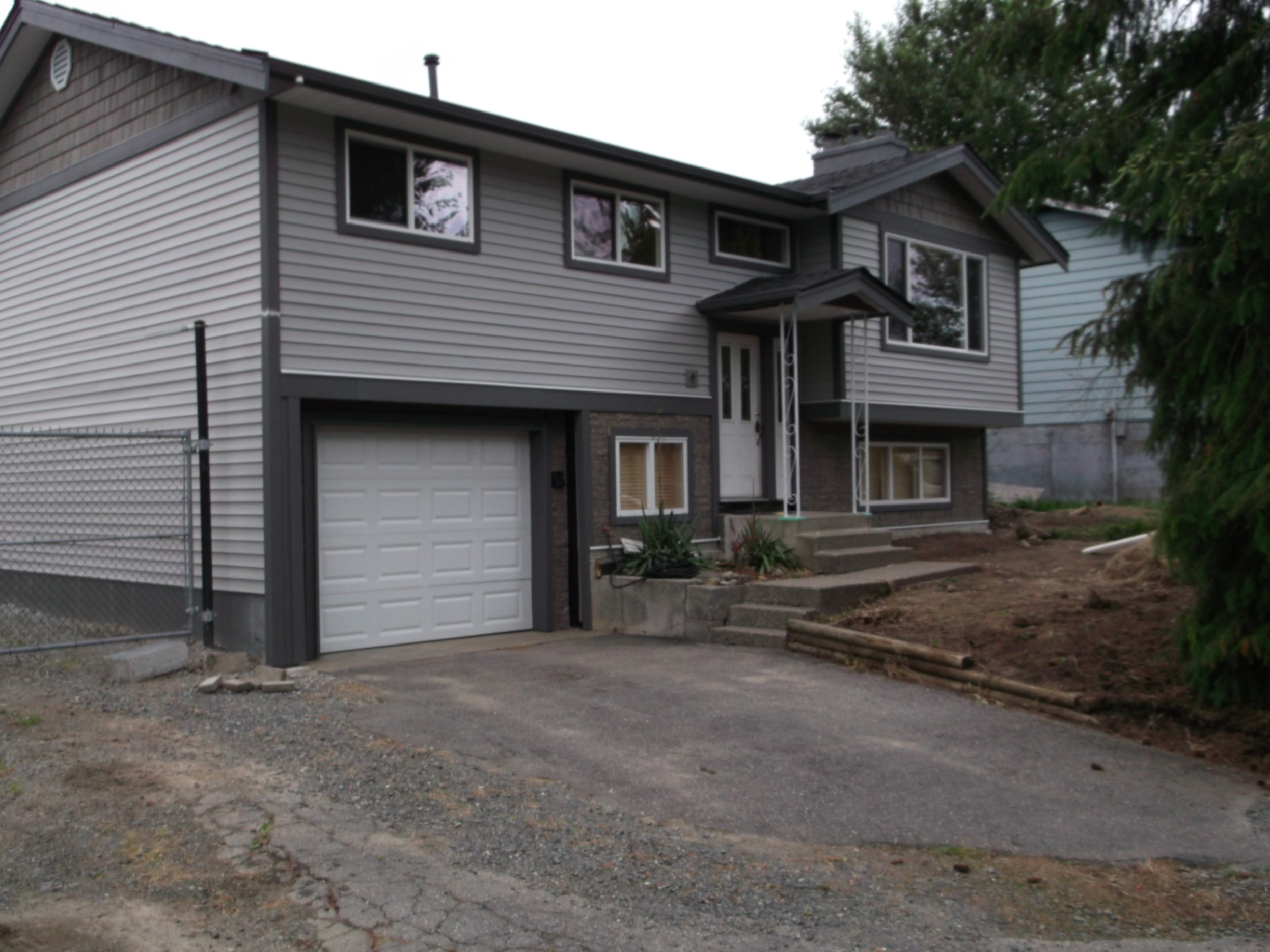 Cowichan-Valley-Siding-Exterior-Renovation+%282%29.png