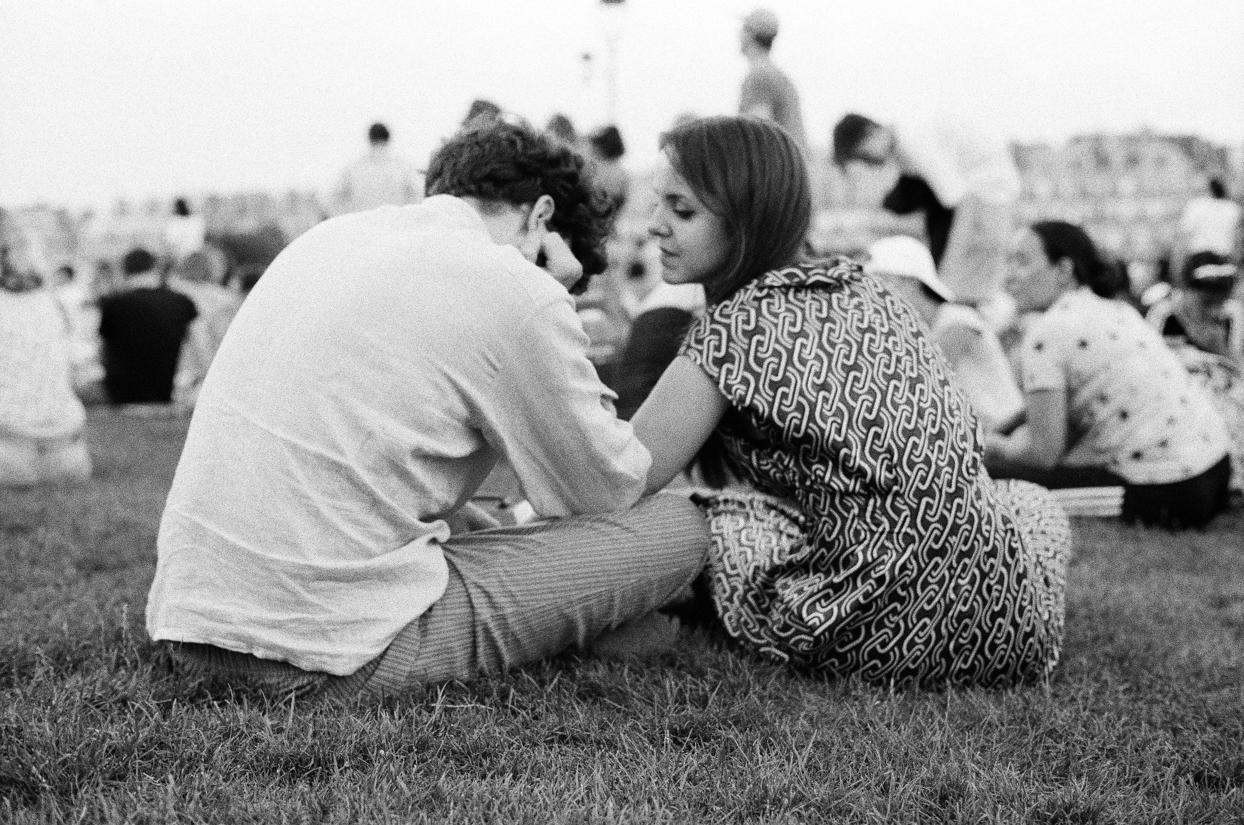 Two lovers in the gardens, analogue photograph