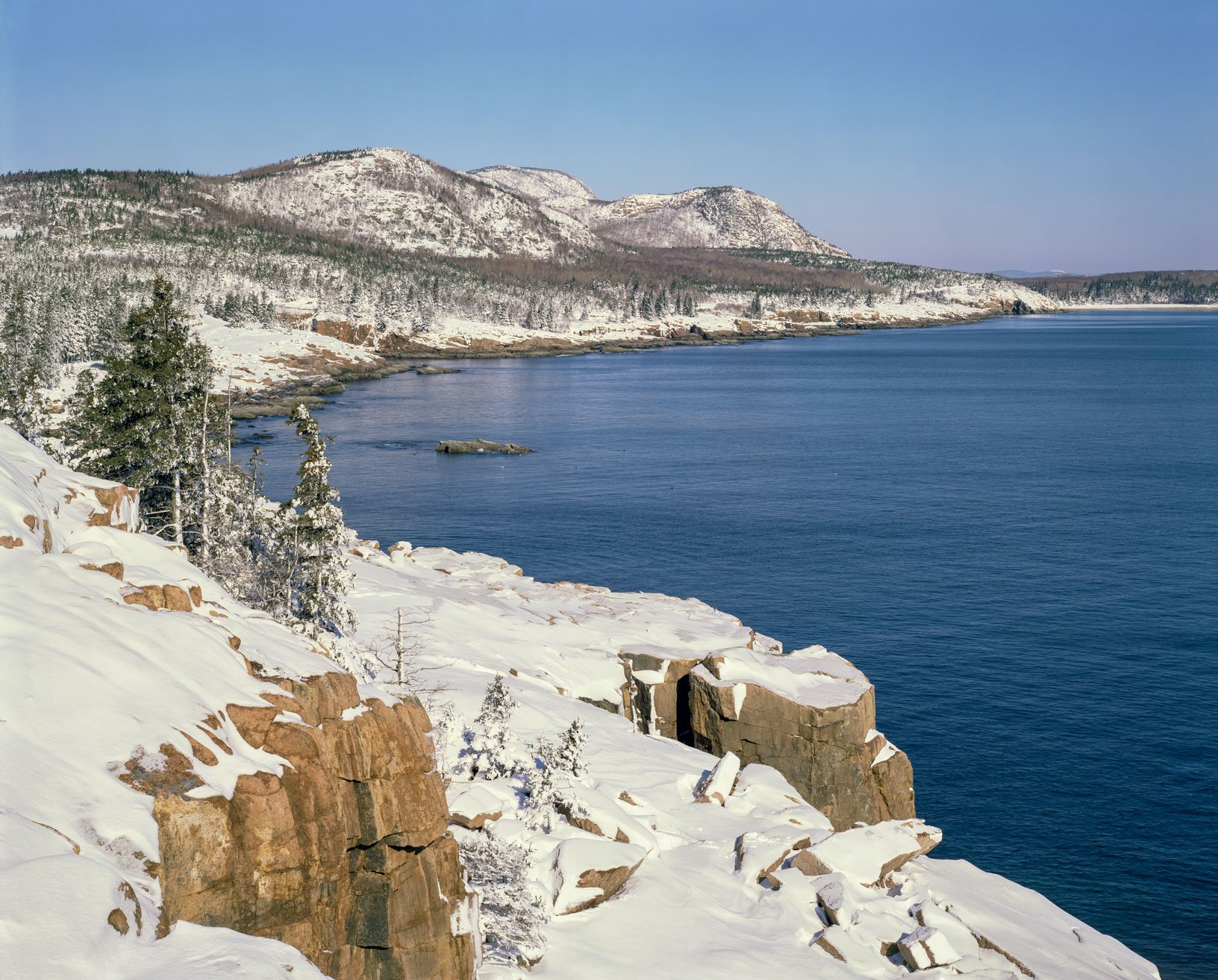 Winter-View-of-Ocean-Drive-from-Otter-Cliffs-sized.jpg