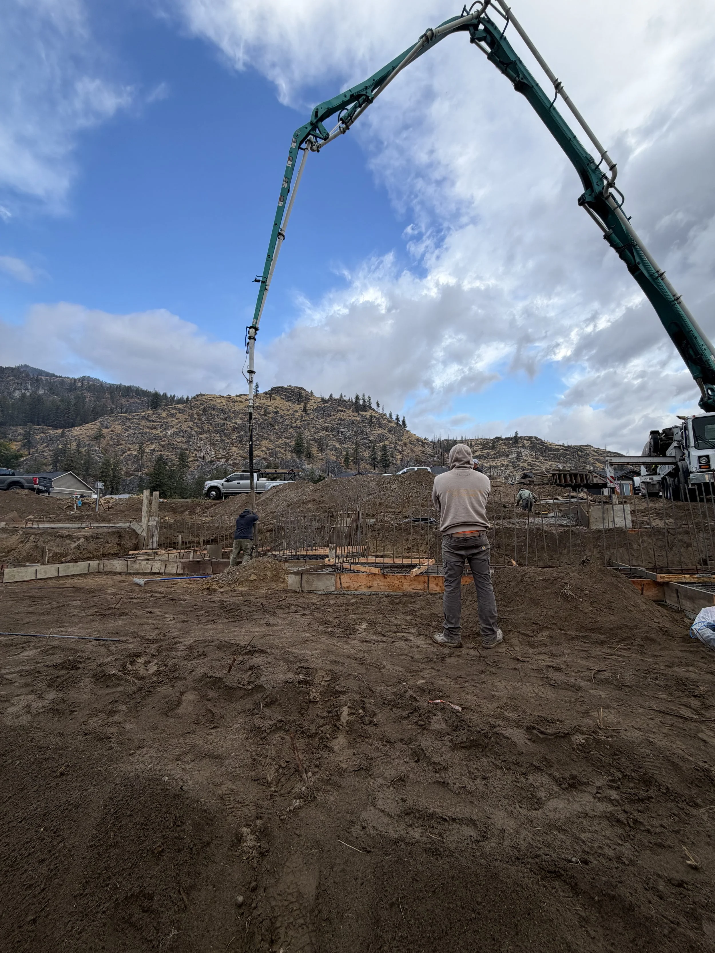 custom home in winthrop  mazama chelan manson twisp