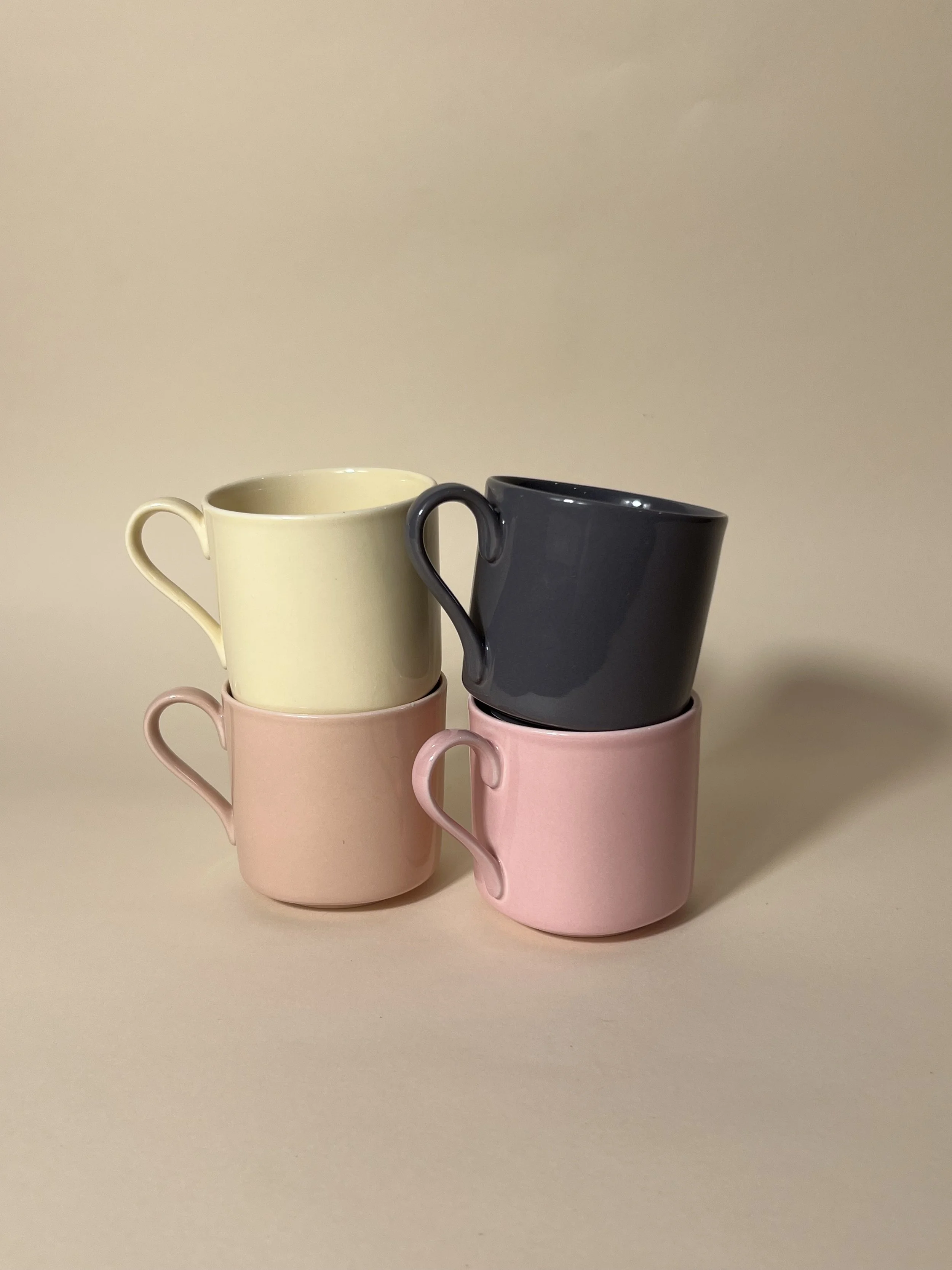Pastel mugs set of 4