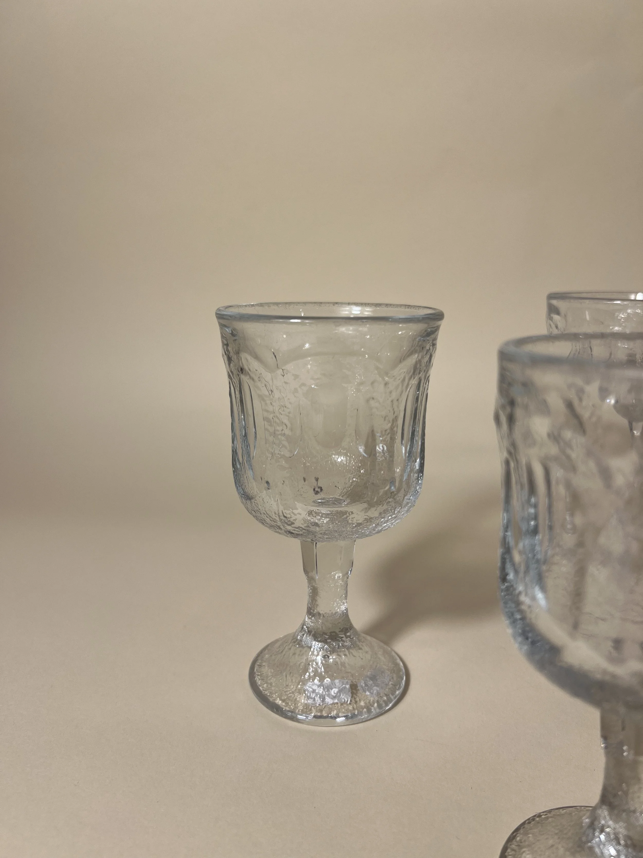 Wine glasses set of 4