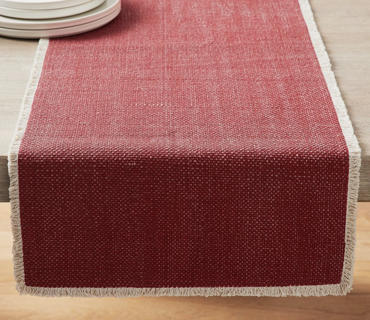 Table Runner Red.png