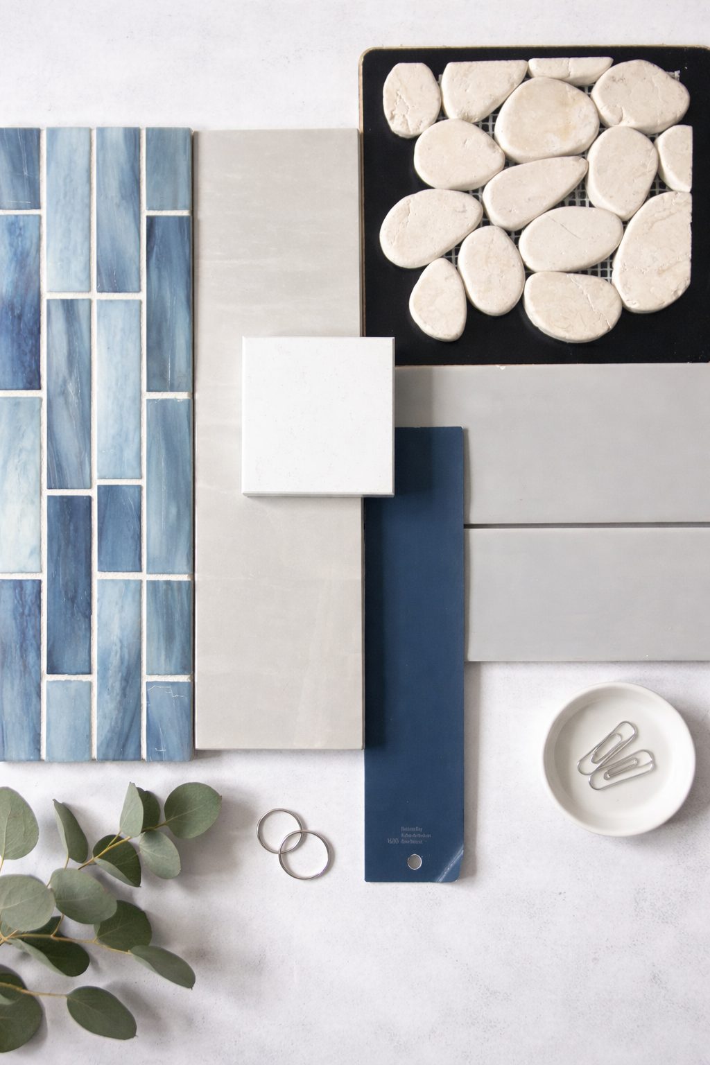 figure-eight-island-bathroom-renovation-coastal-blue-gray-bath-lunada-bay-tile.png