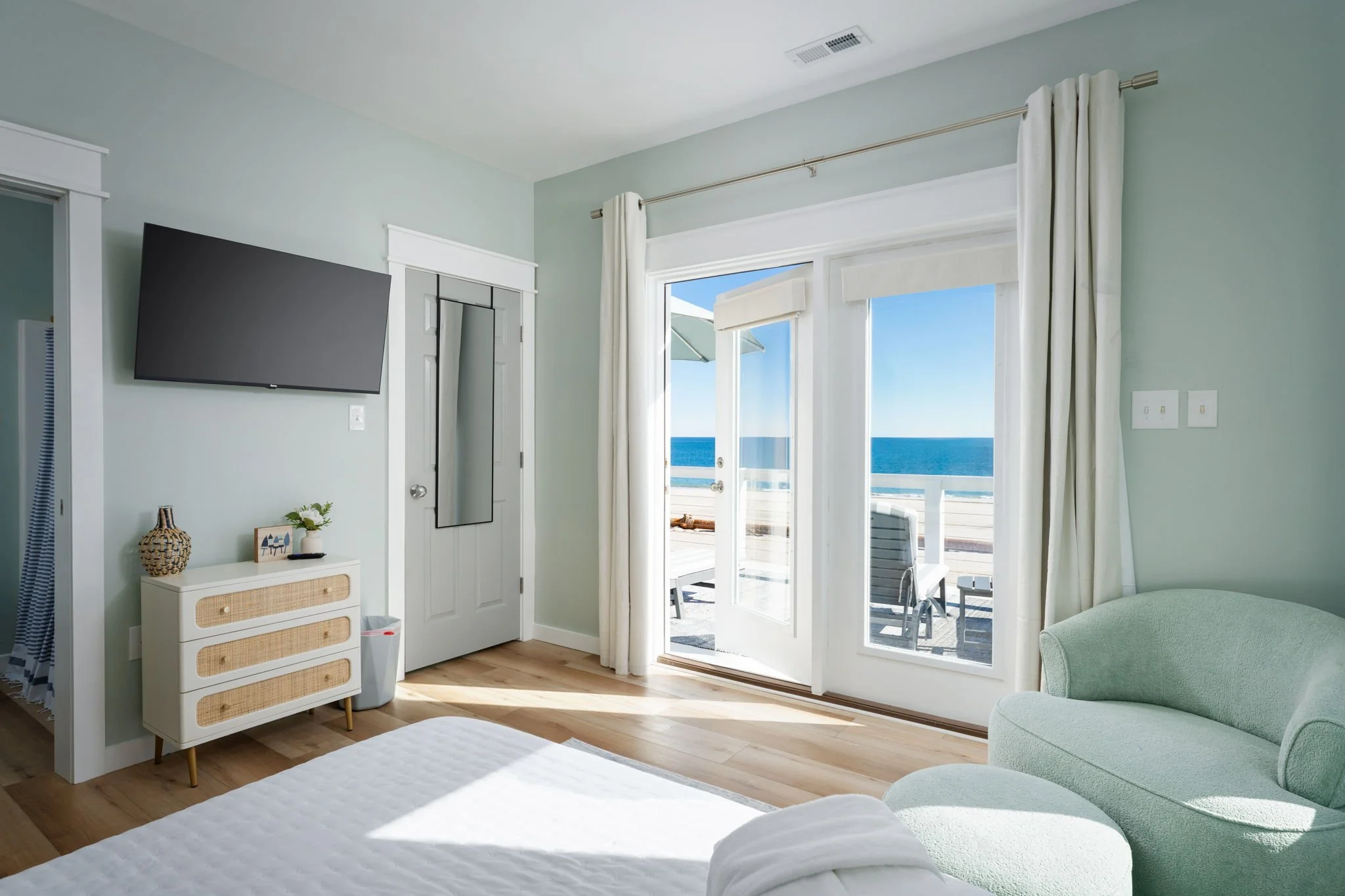 oceanfront-bedroom-design-coastal-calm-micklerco.jpg