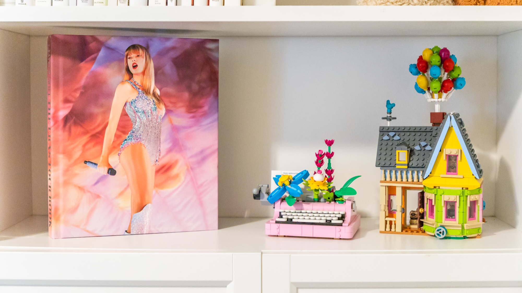 Staging with Kids: How to Create a Buyer-Ready Room Without Losing the "Magic".