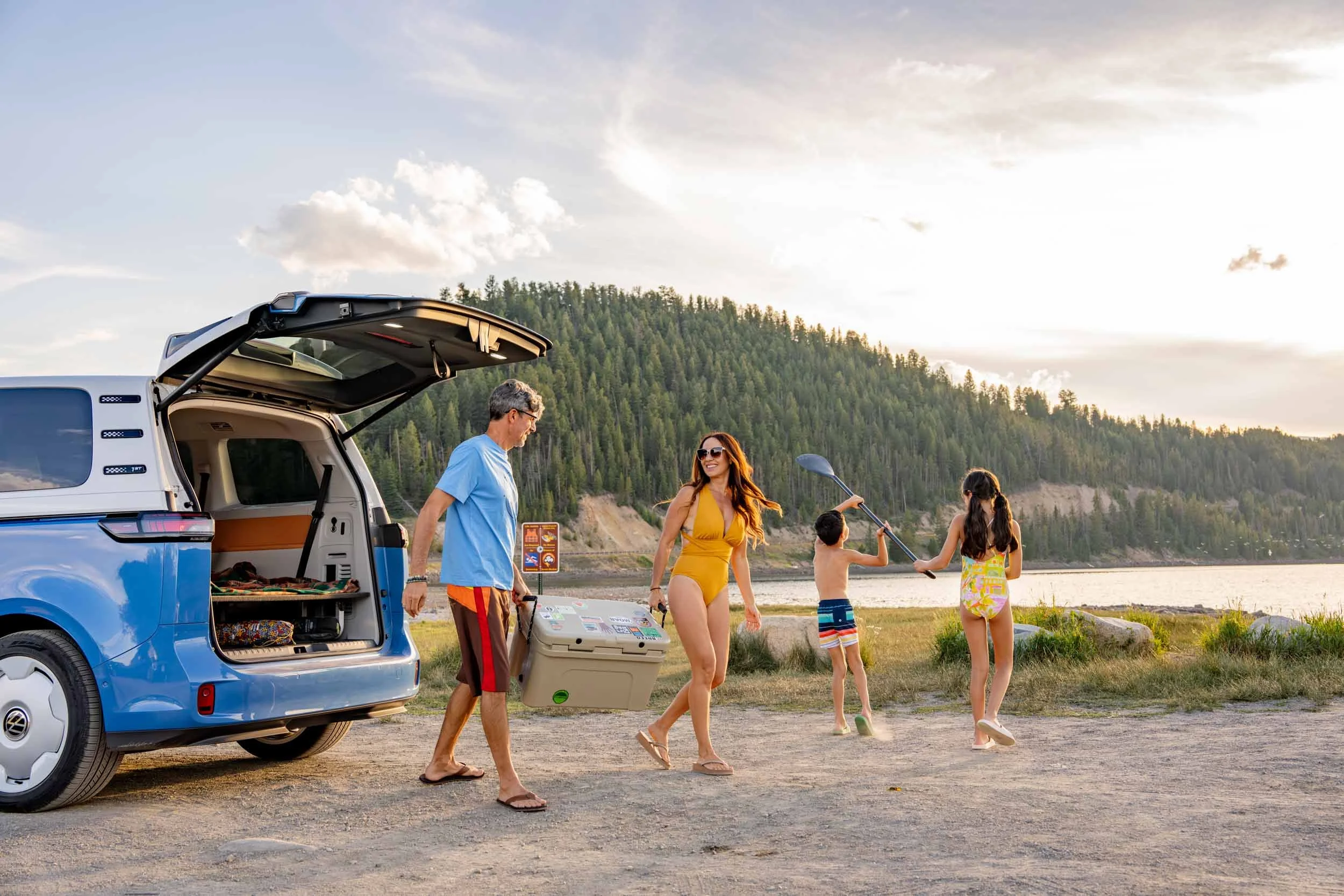Family-Unloading-Van-by-Lake.jpg
