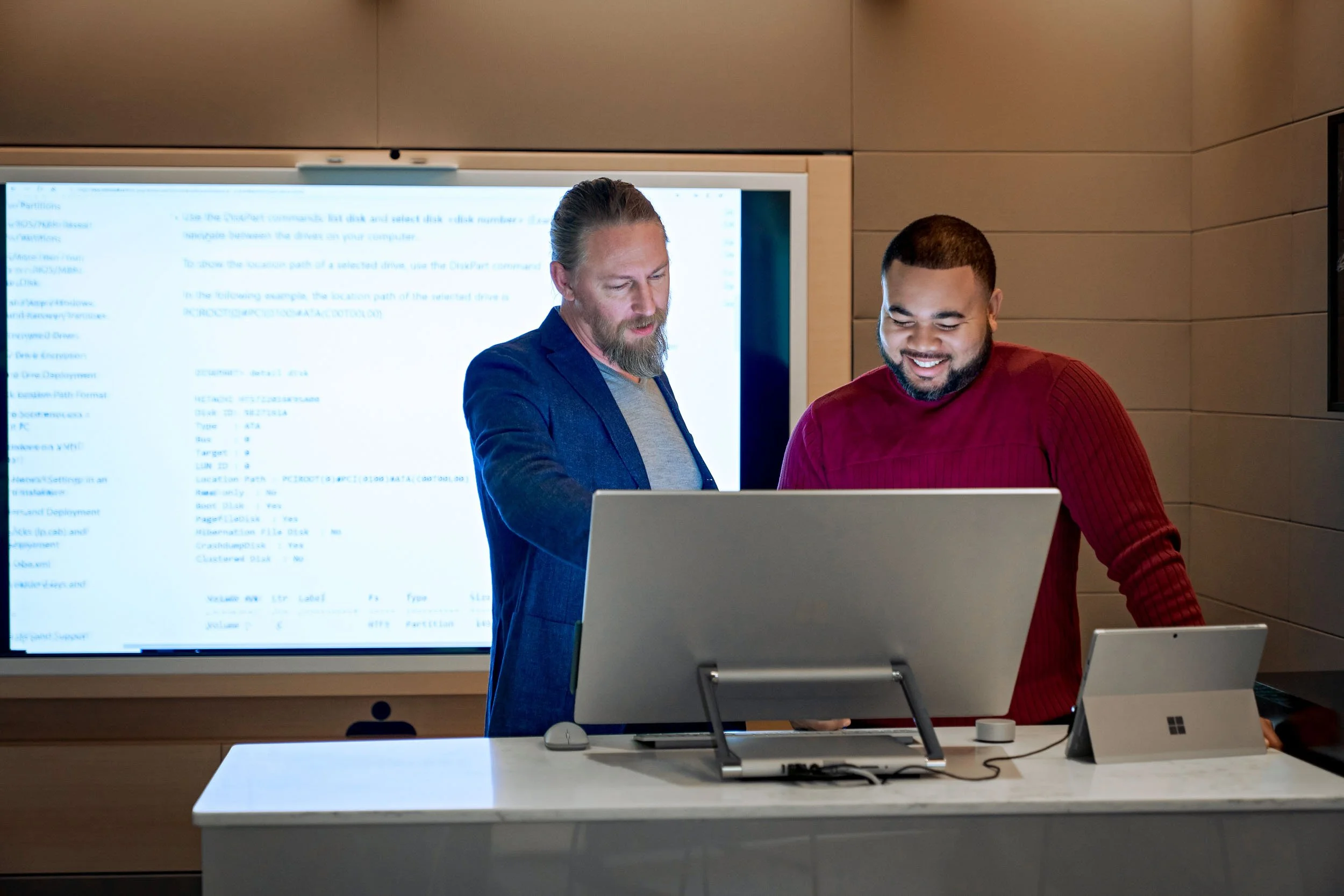 Office-Collaboration -t-Computer.jpg