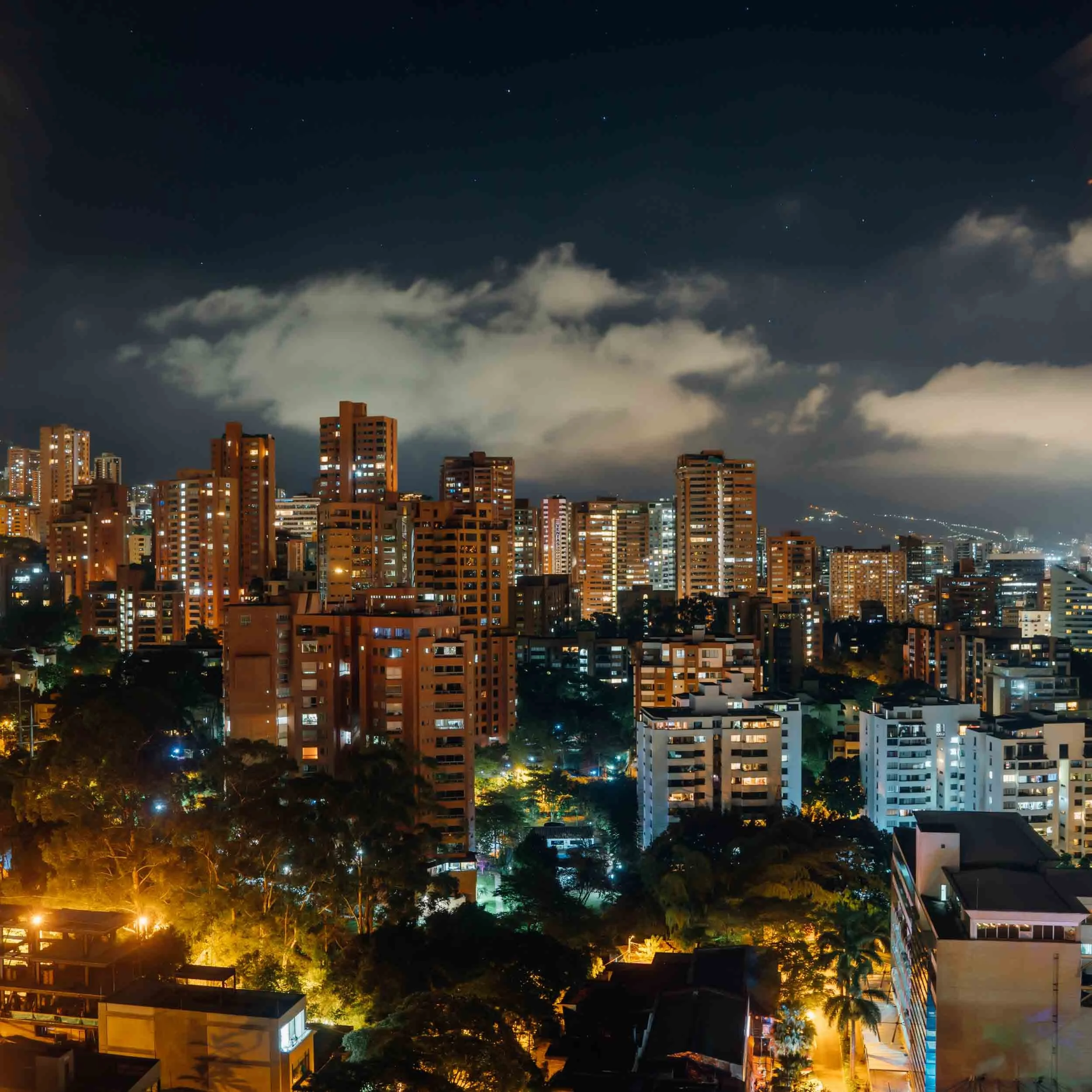 Medellín-Night-Skyline.jpg