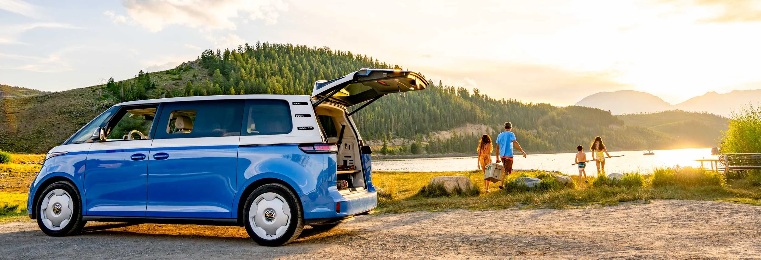 Family-Lake-Trip-with-Volkswagon-ID-Buzz.jpg