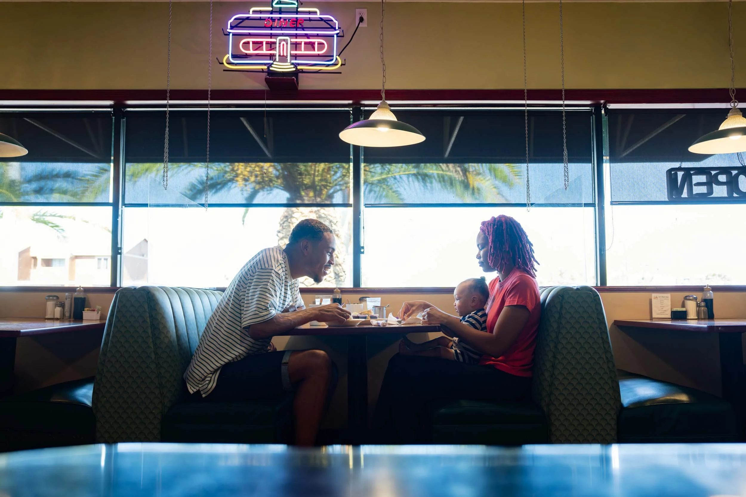 Family-Dining-at-Diner.jpg