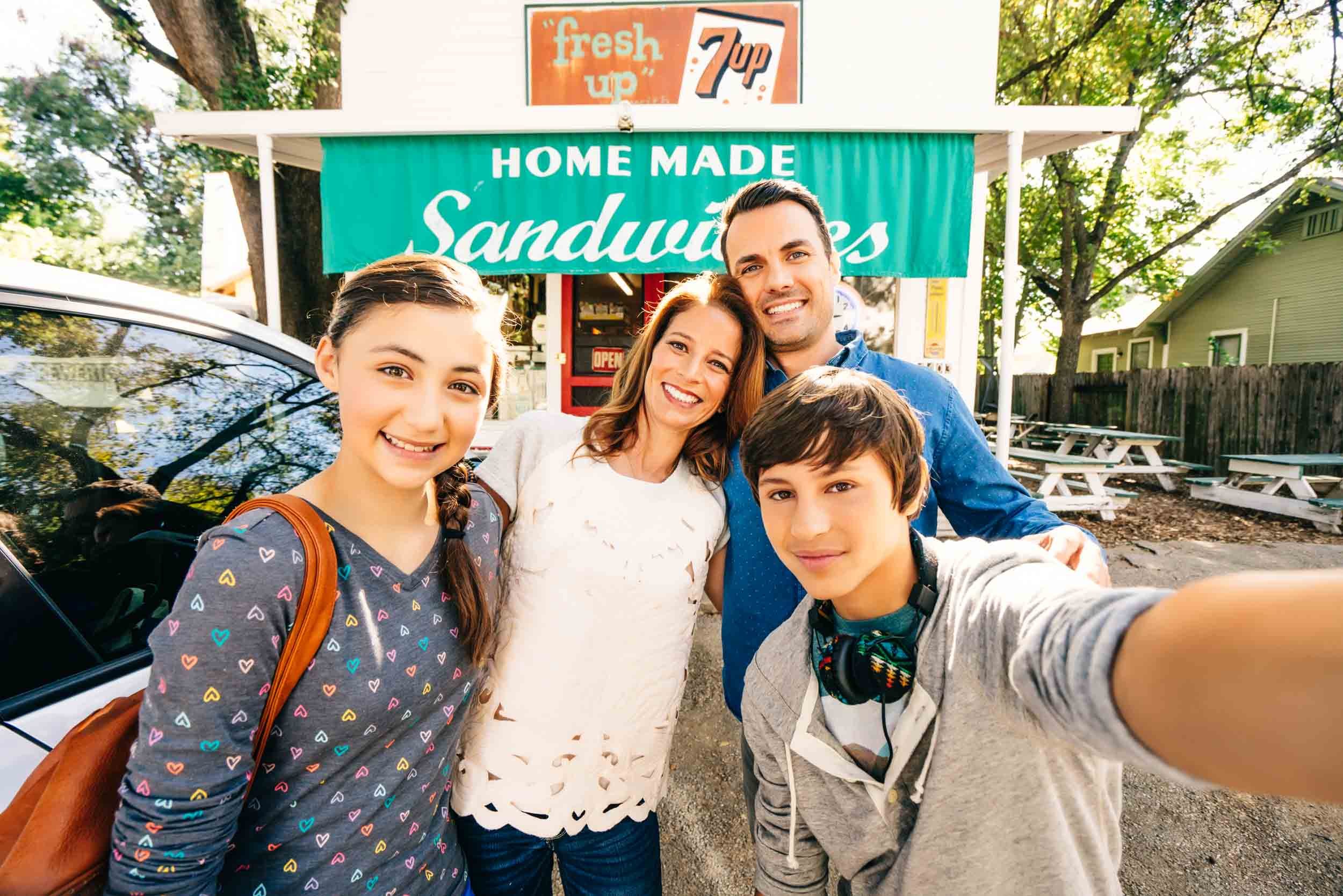 Family-Road-Trip-Selfie.jpg