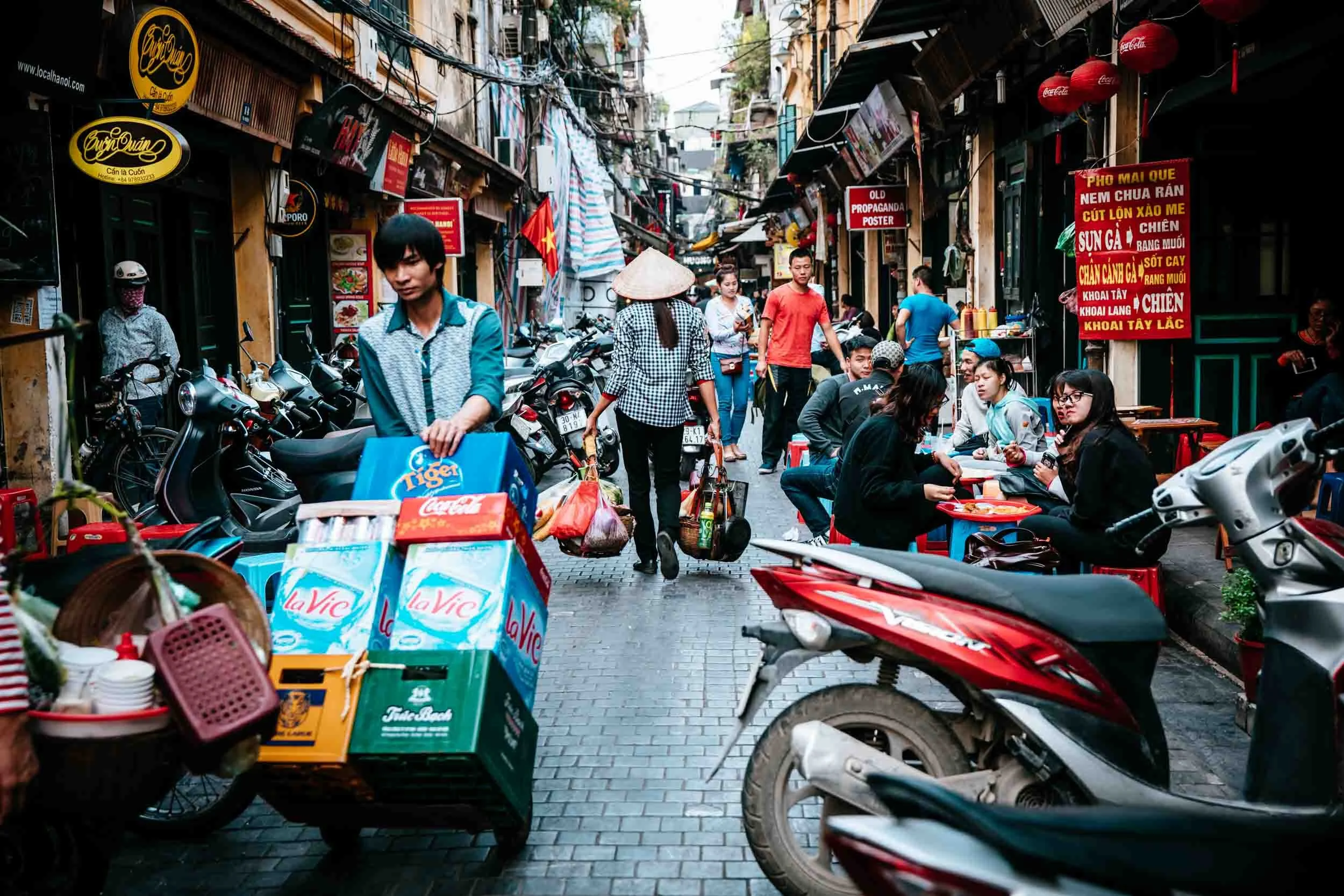 Hanoi-Vietnam-Old-Quarter-Scene.jpg