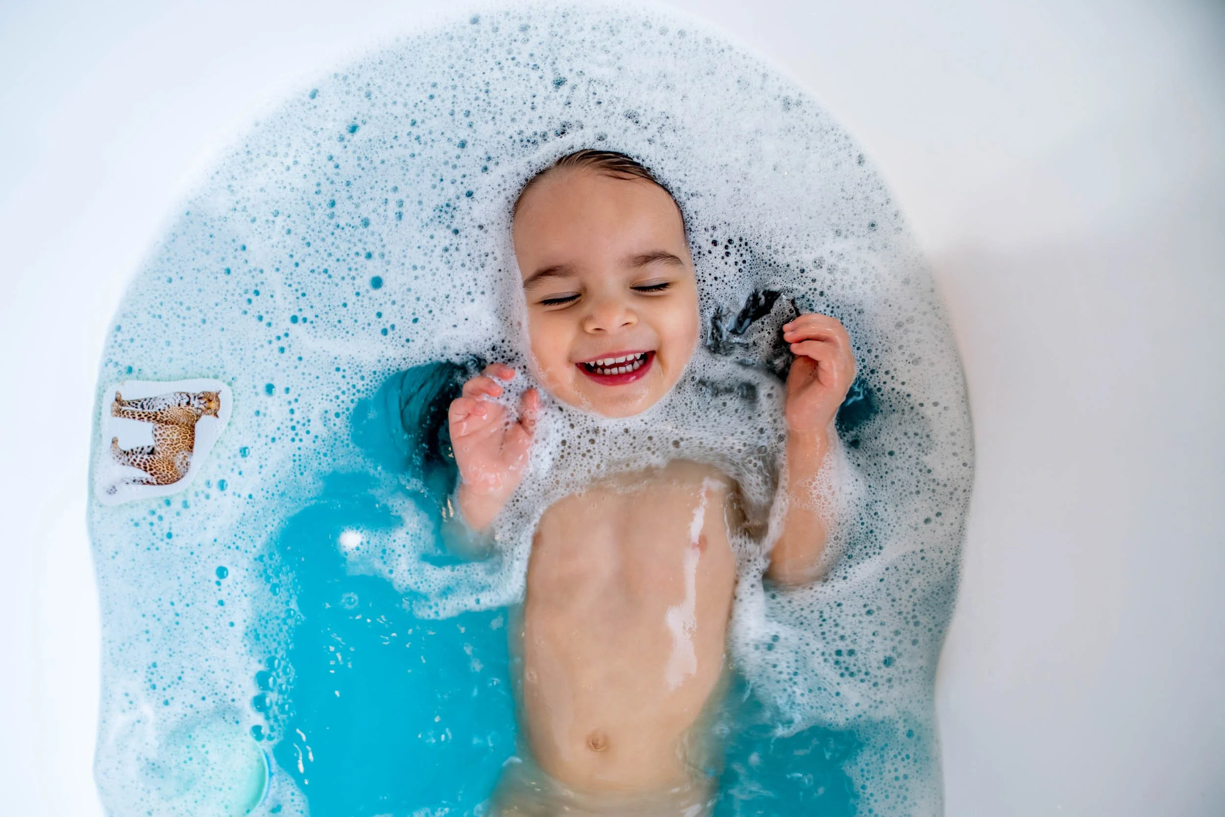 Happy-Child-in-Bubble-Bath.jpg