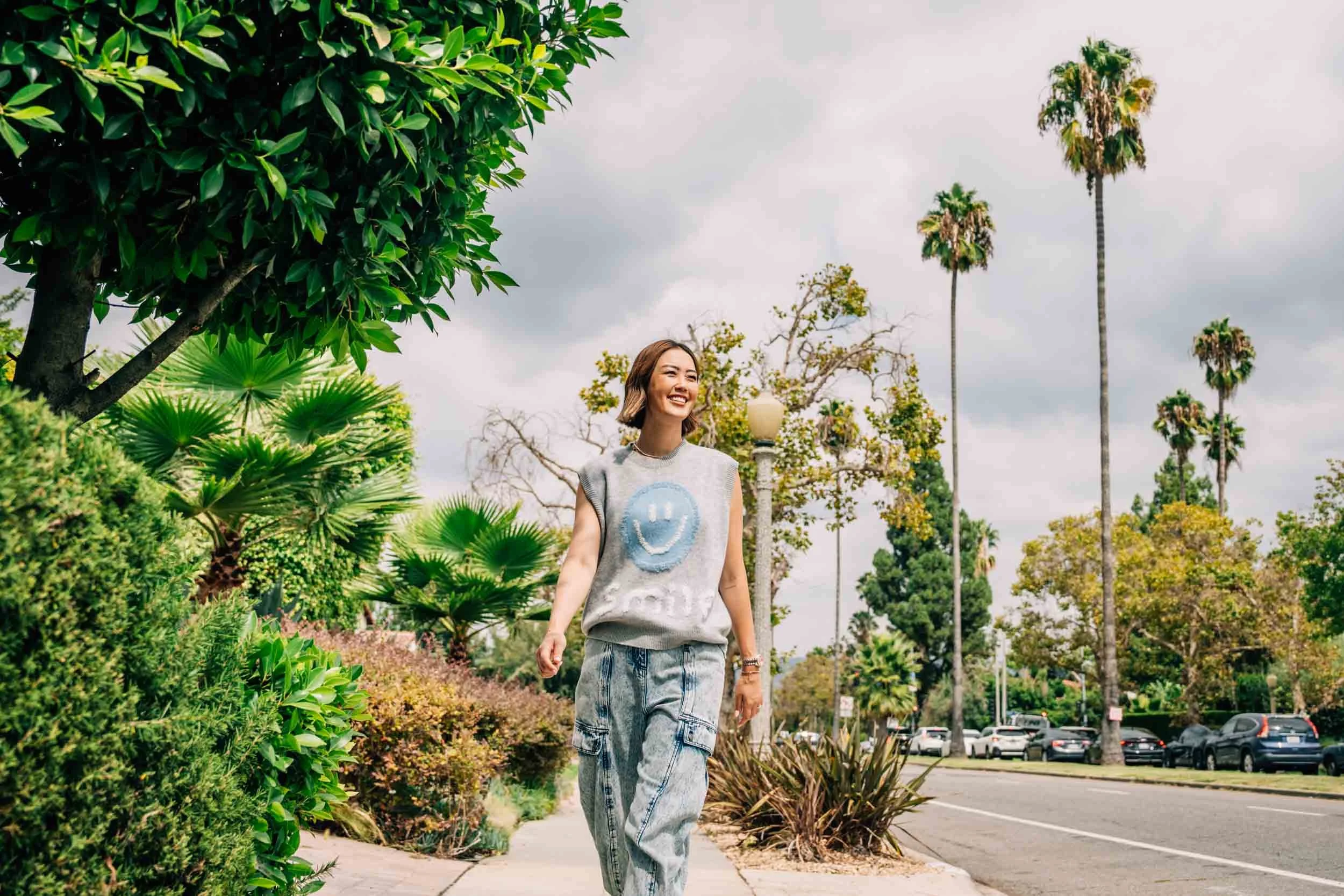 Golfer-Michelle-Wie-Walking-in-Neighborhood.jpg