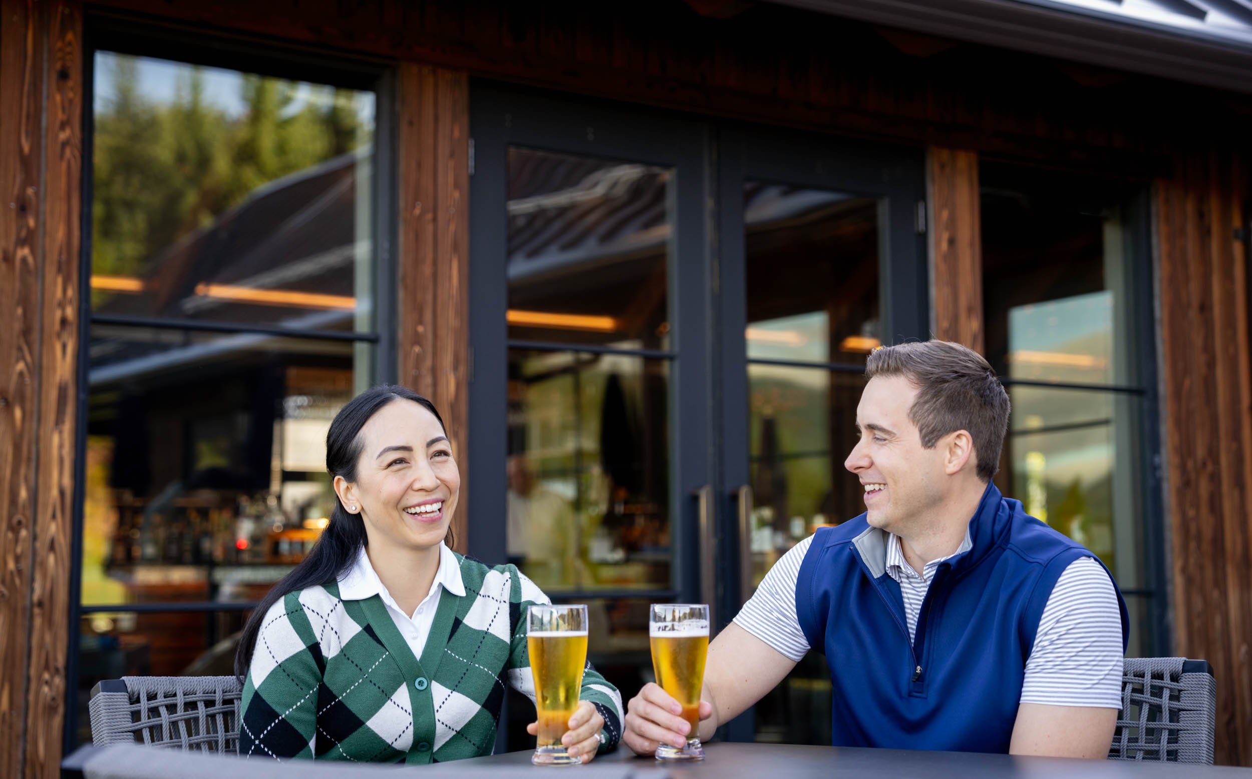 Couple-Enjoy-Beer-Outdoors.jpg