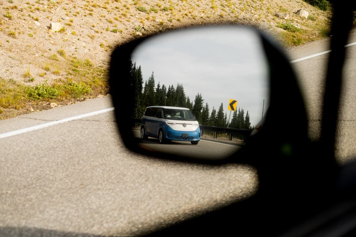 Volkswagen-van-in-rear-view-mirror4.jpg