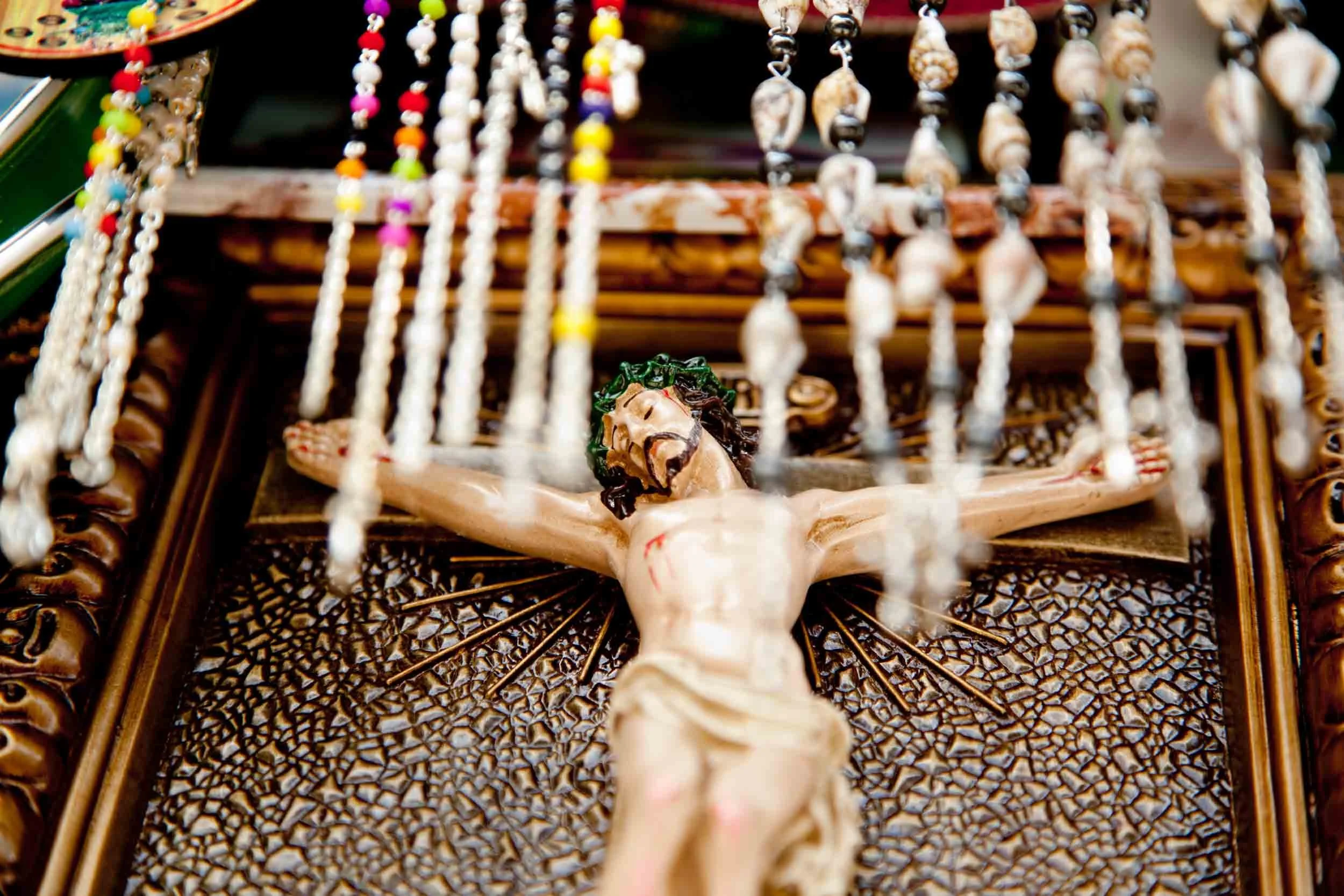 Ornate-Crucifix-with-Beads.jpg