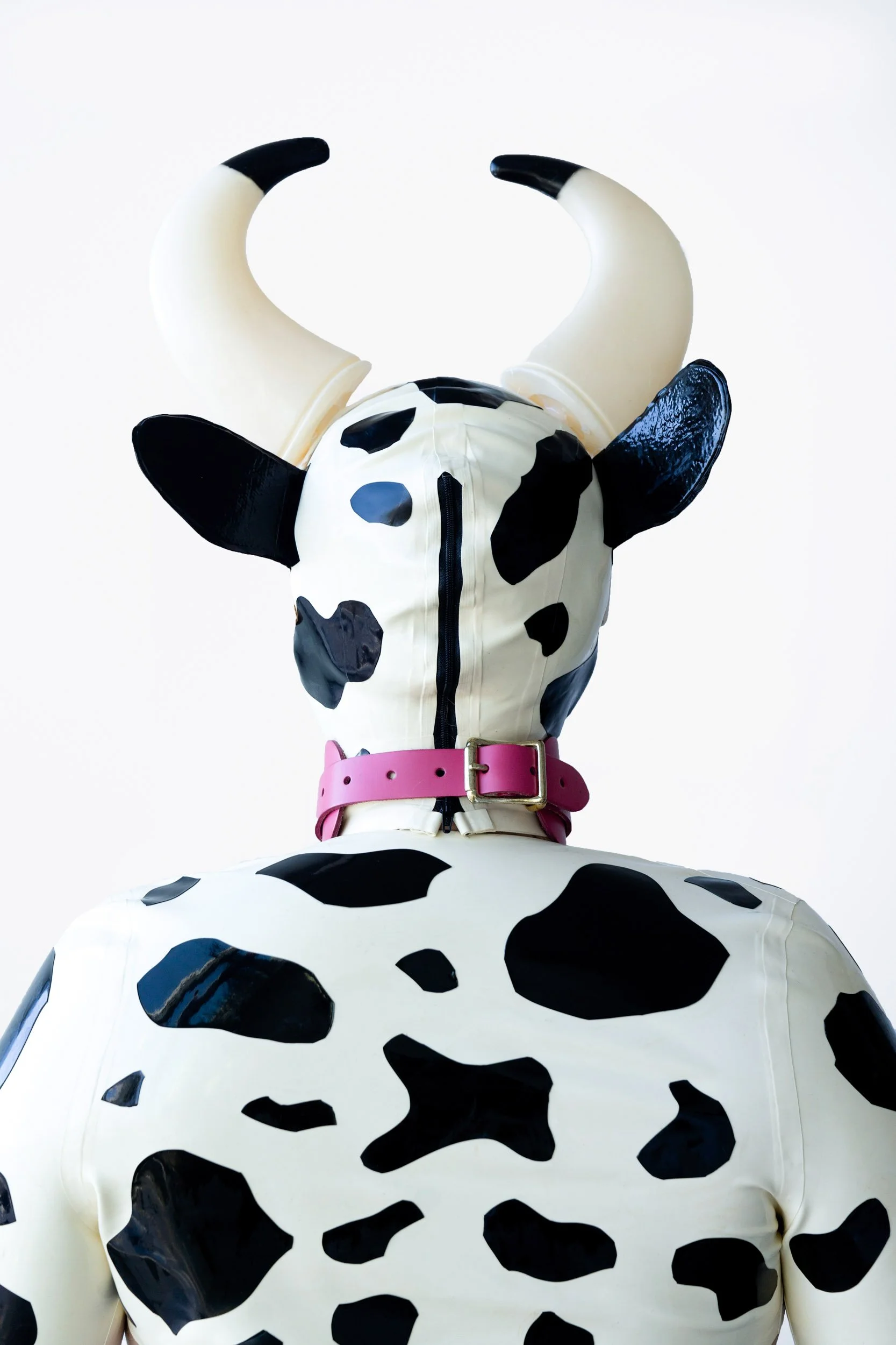 Latex-Cow-Costume-with-Horns_Kinz.jpg