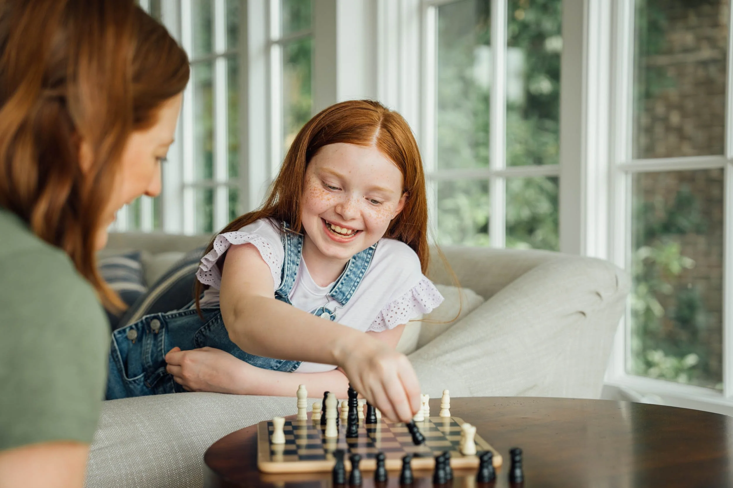 Family-Chess-Game-Indoors.jpg