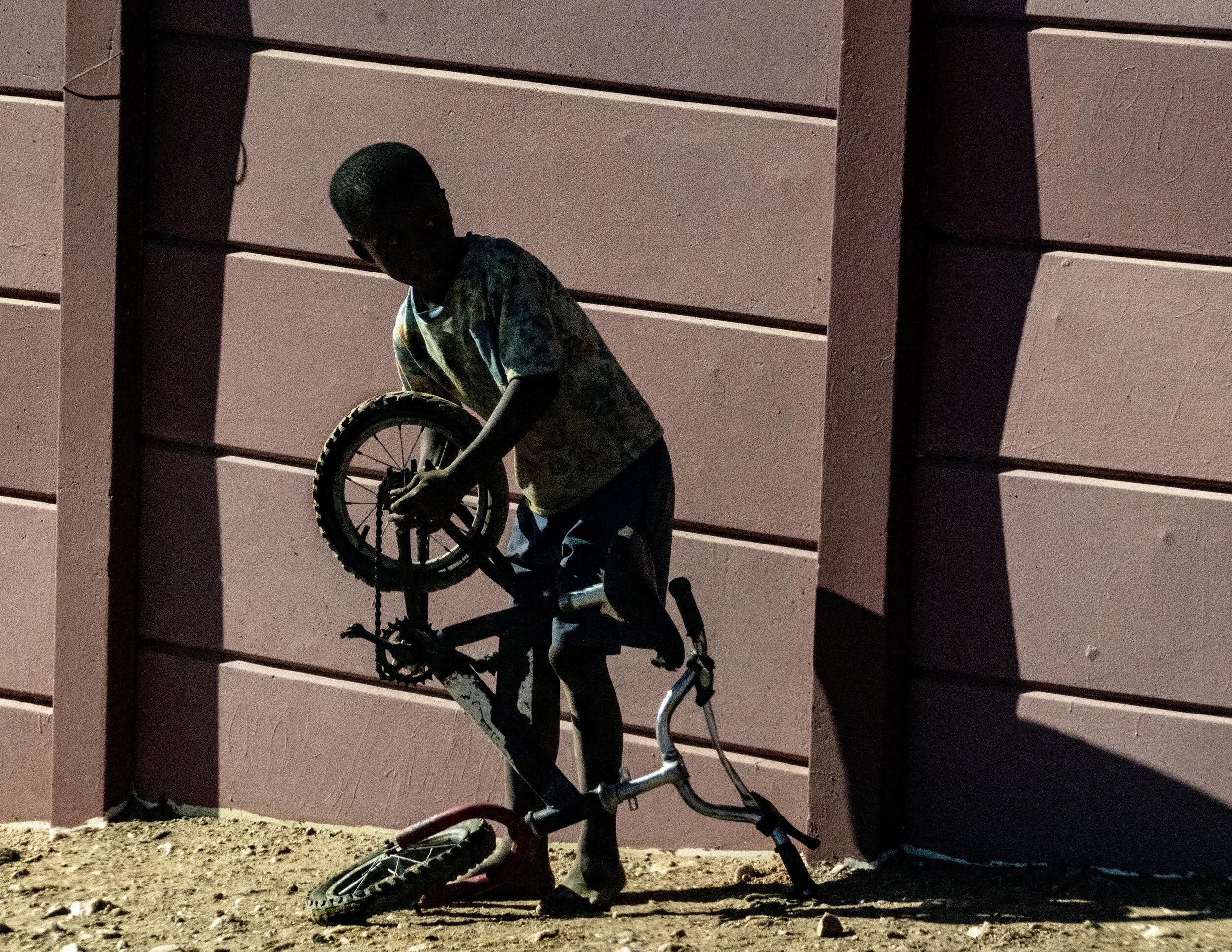 On Road Repair | 17 X 22 IN | 2018