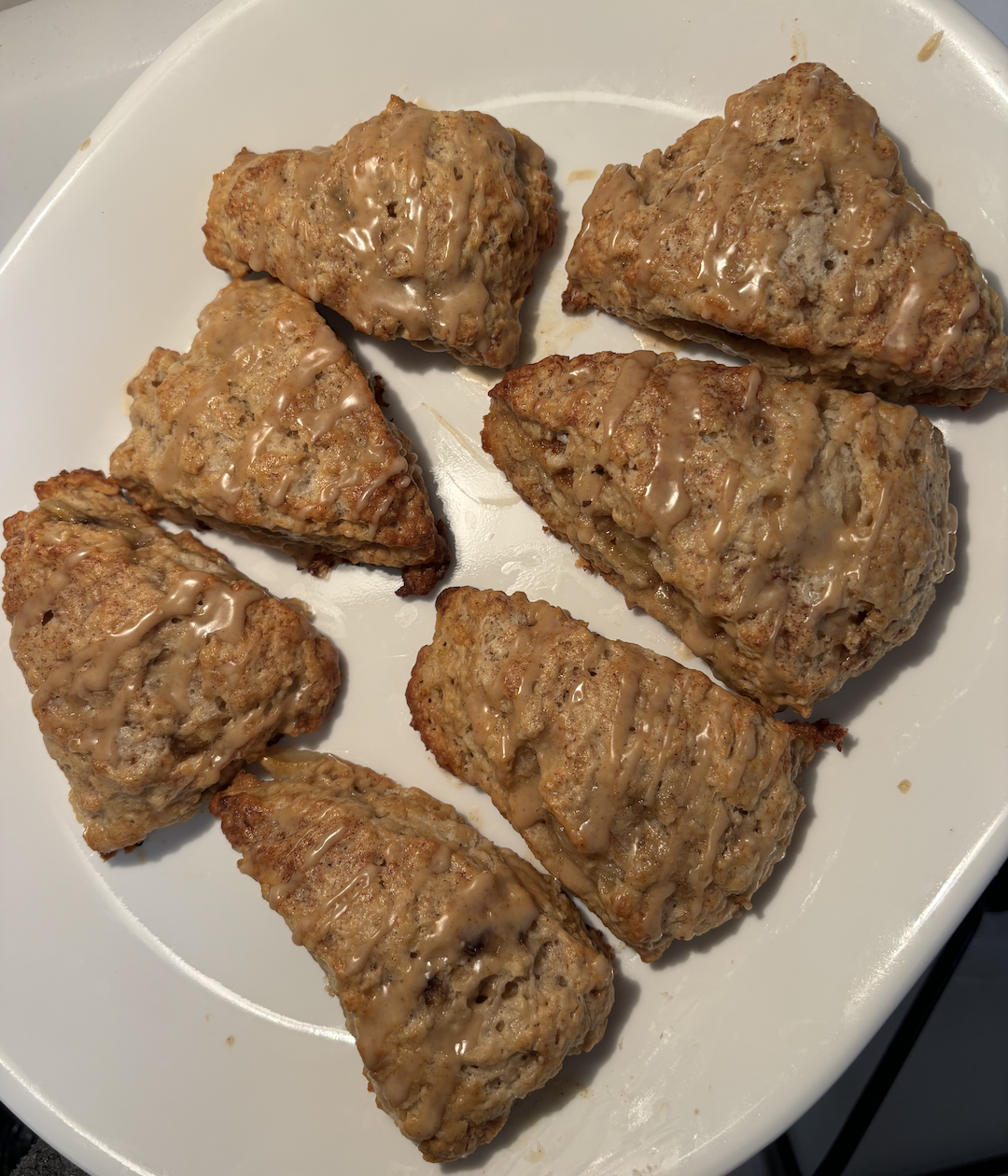 Maple banana scones (8 count)