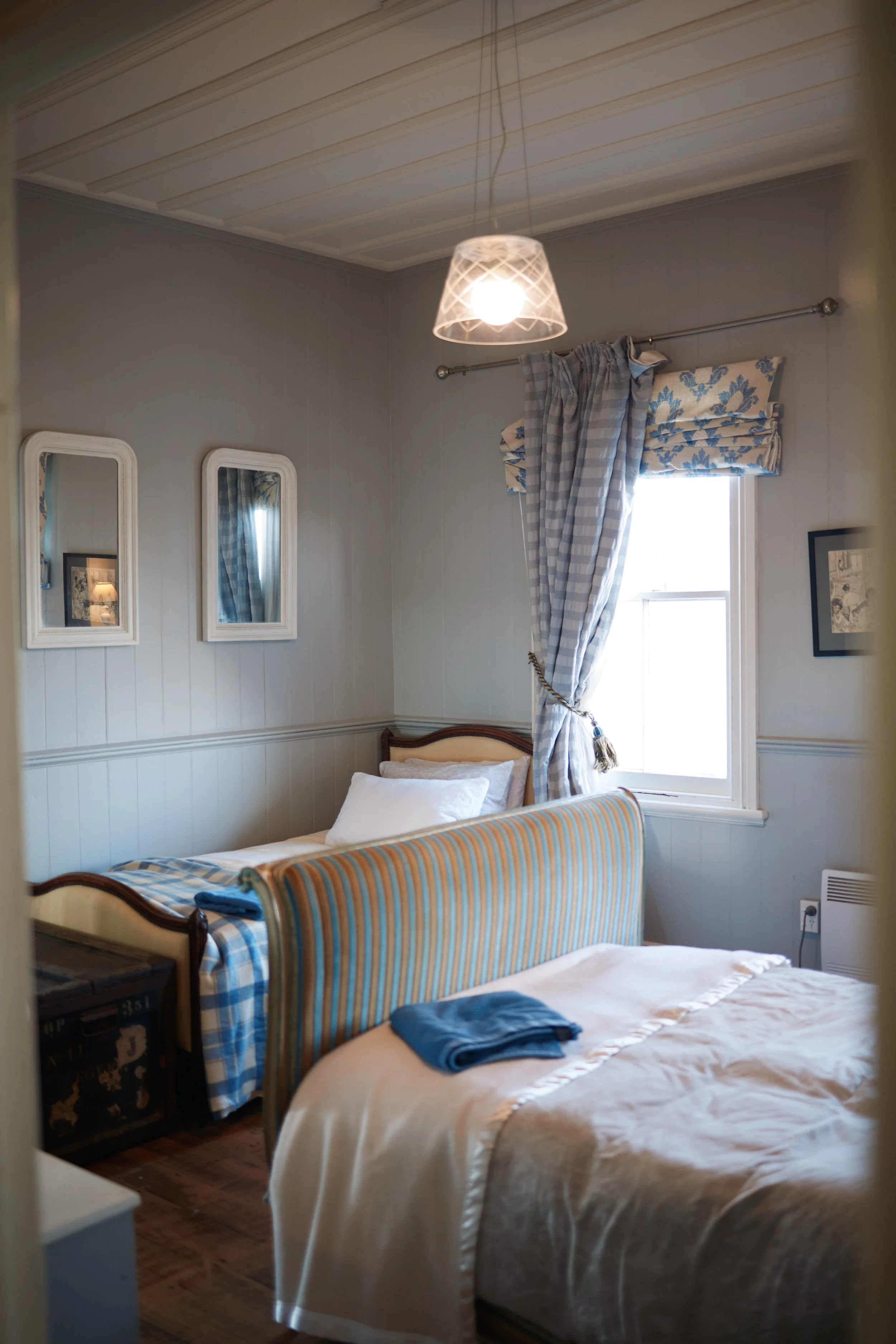 CLEVEDON FAMIL 7.jpg