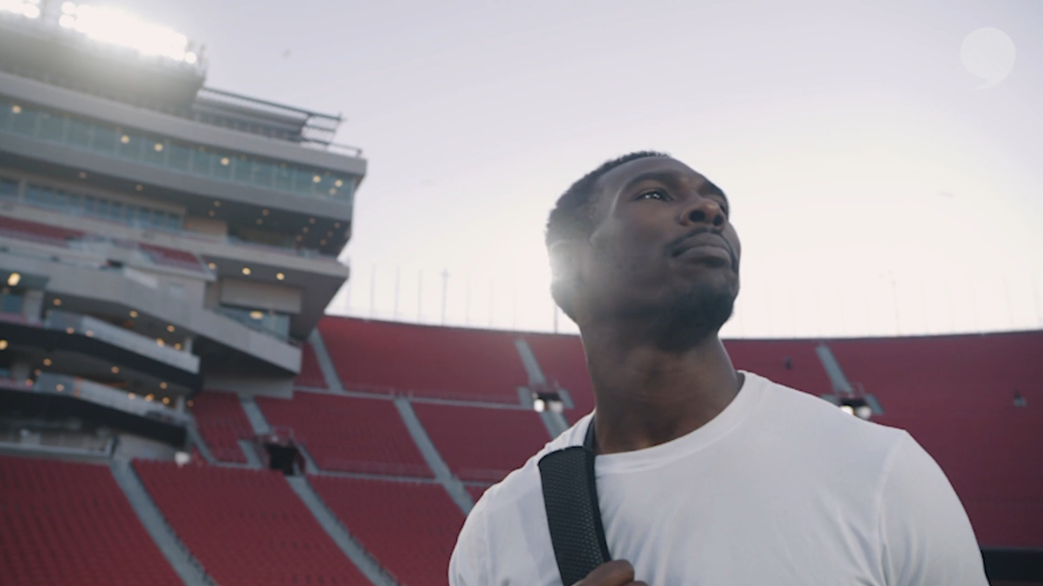 UNITED AIRLINES x TPT  |  'HOMETOWN HERO'