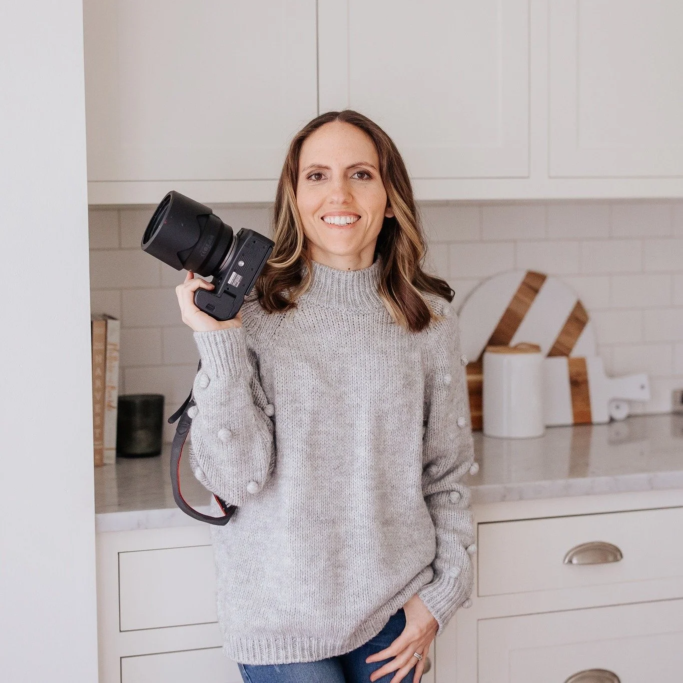 Hi! I&rsquo;m Megan 👋🏻

It&rsquo;s been a while and I see some new faces around here, so I thought I&rsquo;d introduce myself.

I&rsquo;m the photographer behind the boudoir sessions you see here. I&rsquo;ve been a professional photographer for man