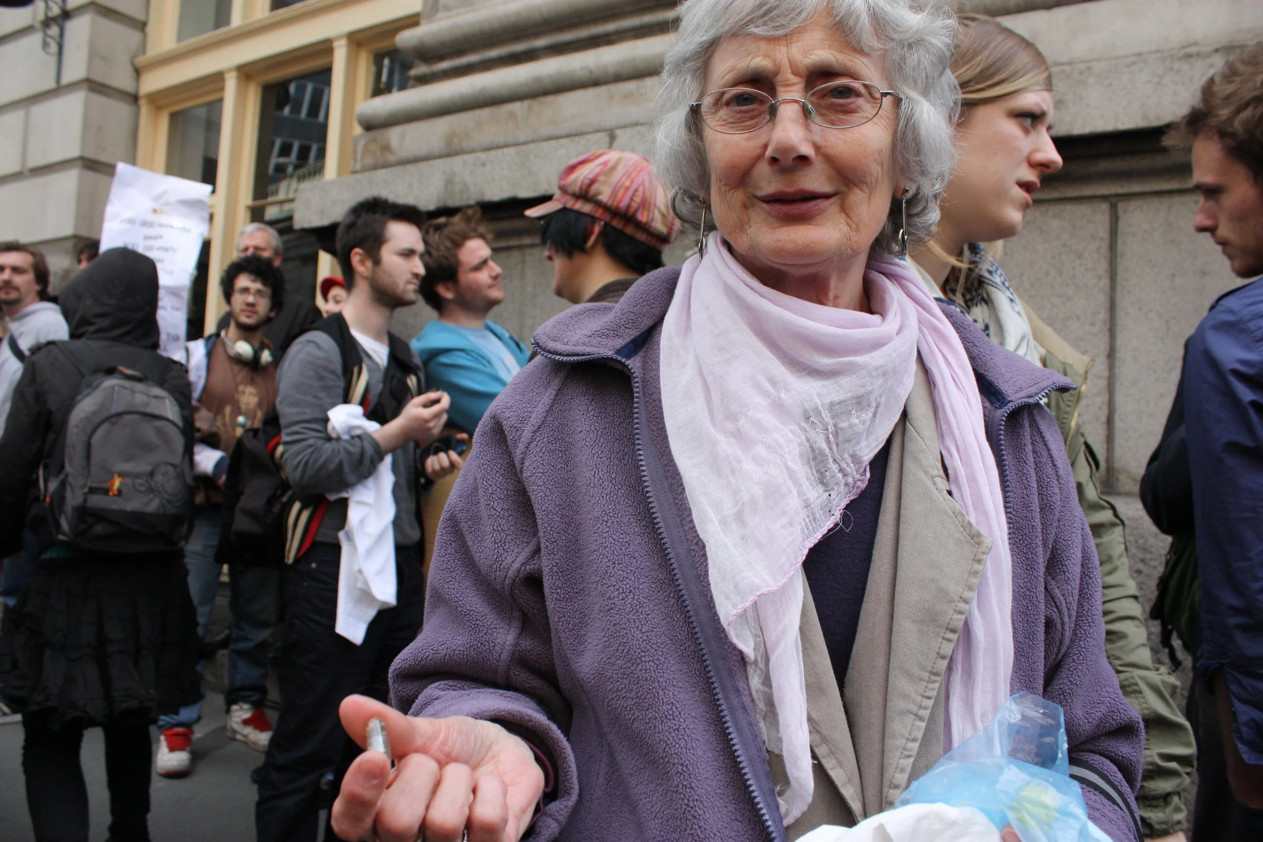 Seed pill distribution at 2009 London G20 Summit Protest