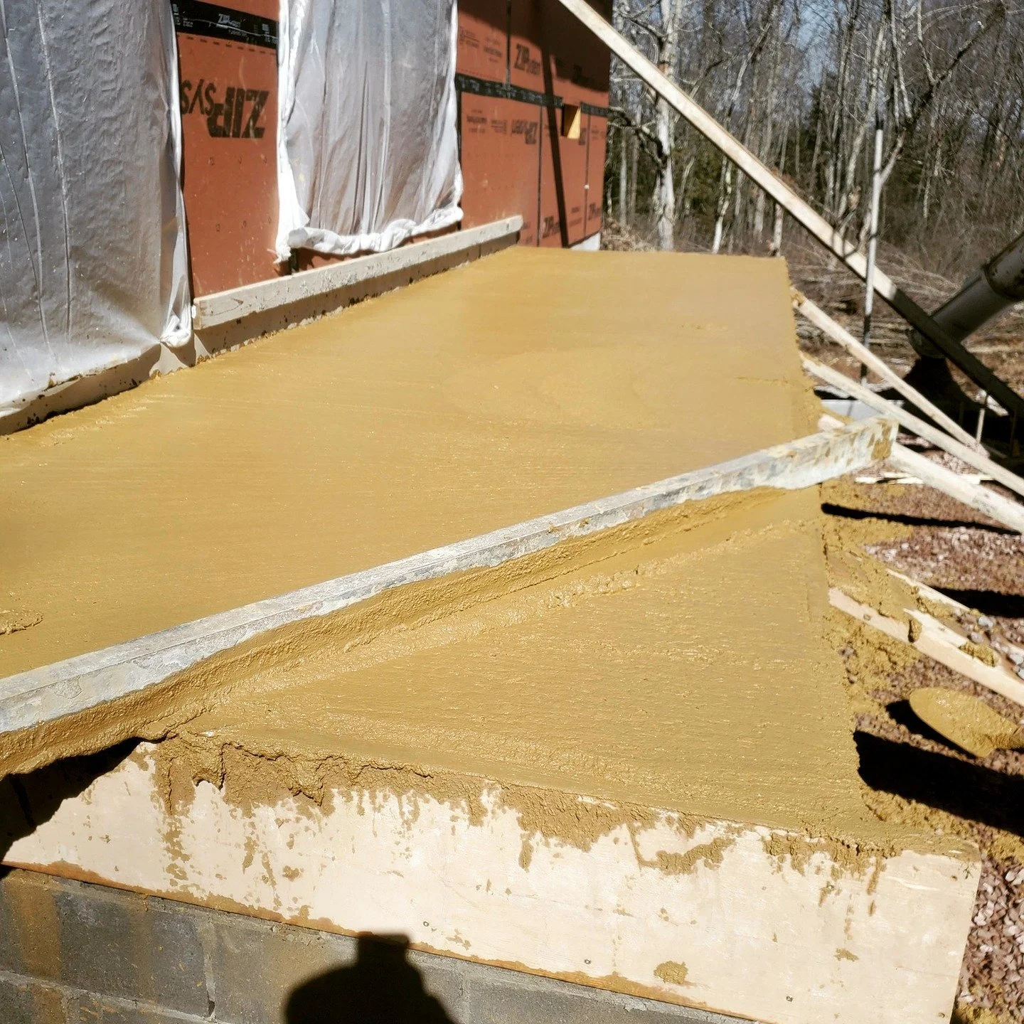 #cementporch #coloredconcrete #porch #newconstructionhome #qualitymasonryNEPA