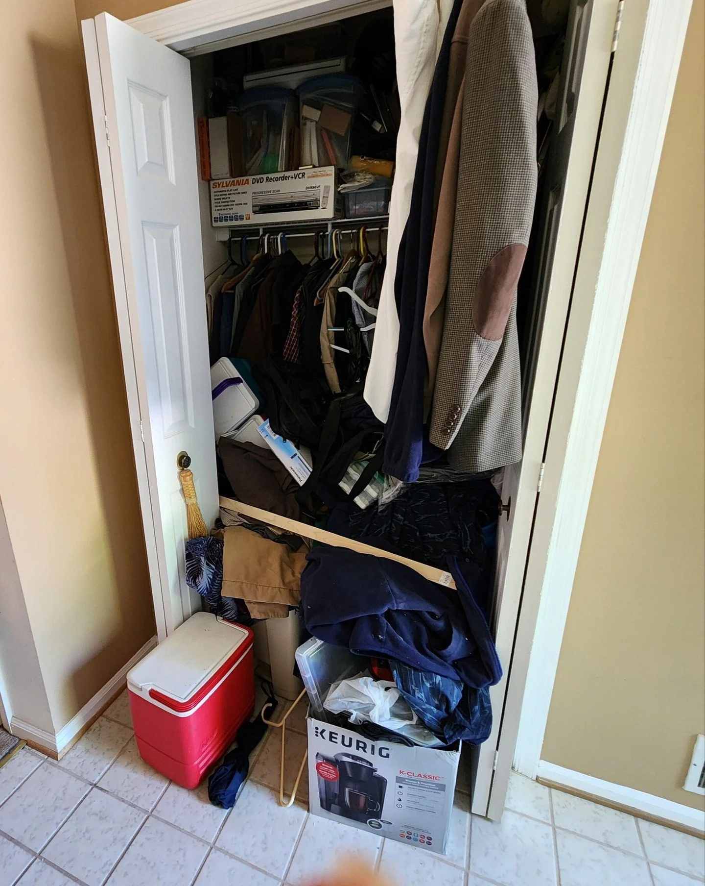 This front closet was packed with items that were no longer needed, so we gave it a fresh purpose! Now, it&rsquo;s a functional space where everything he needs is easy to find and within reach. 

#ClosetTransformation #OrganizedLiving #FunctionalSpac