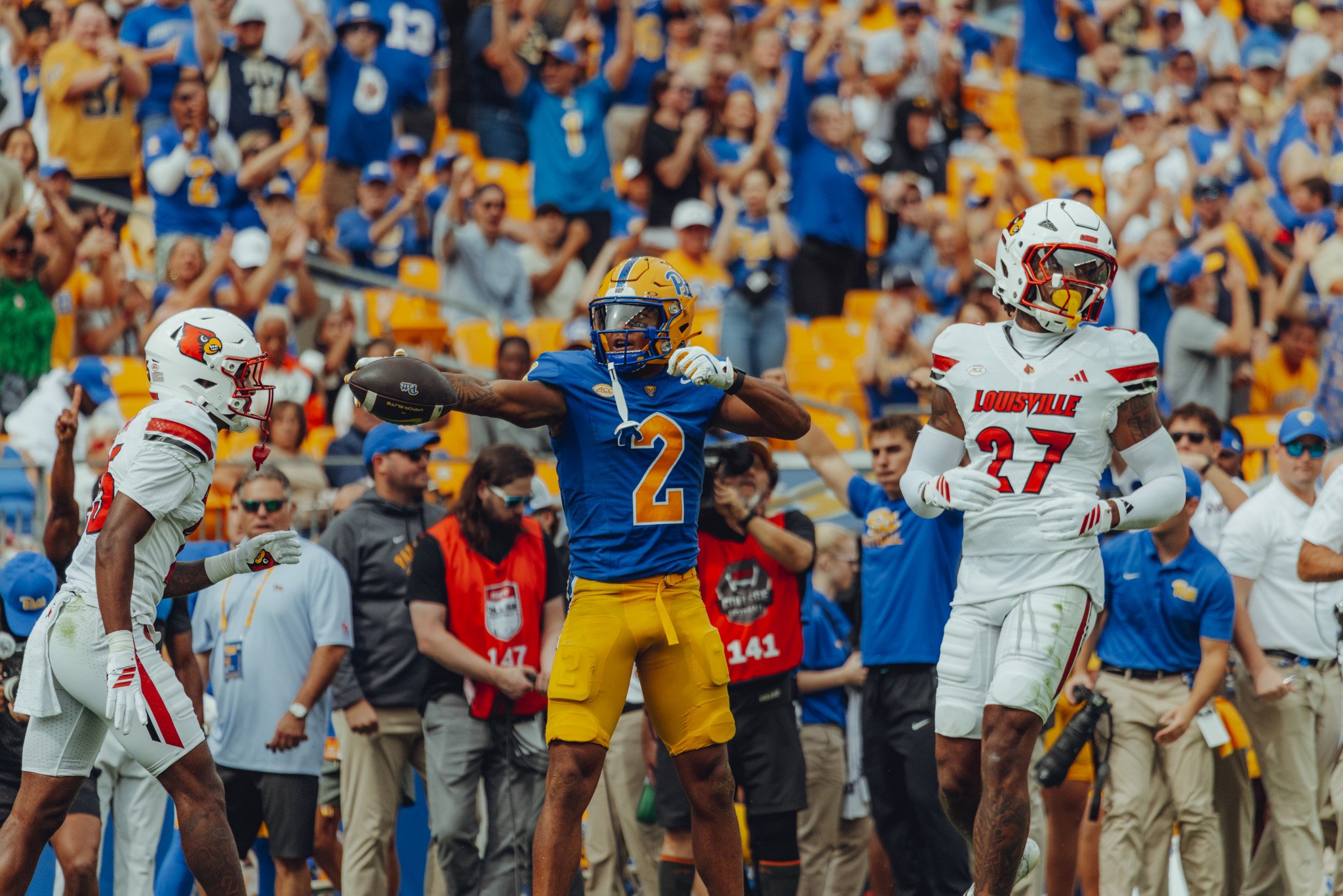 kenny johnson v louis.jpg