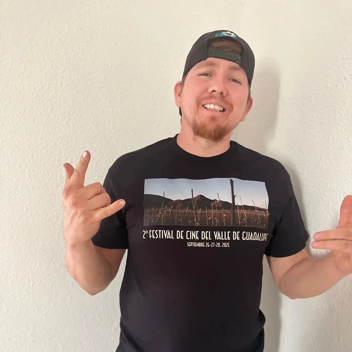FCVG+2025+Festival+de+Cine+del+Valle+de+Guadalupe+Playera+PHOTO-2025-07-30-18-47-12.jpg