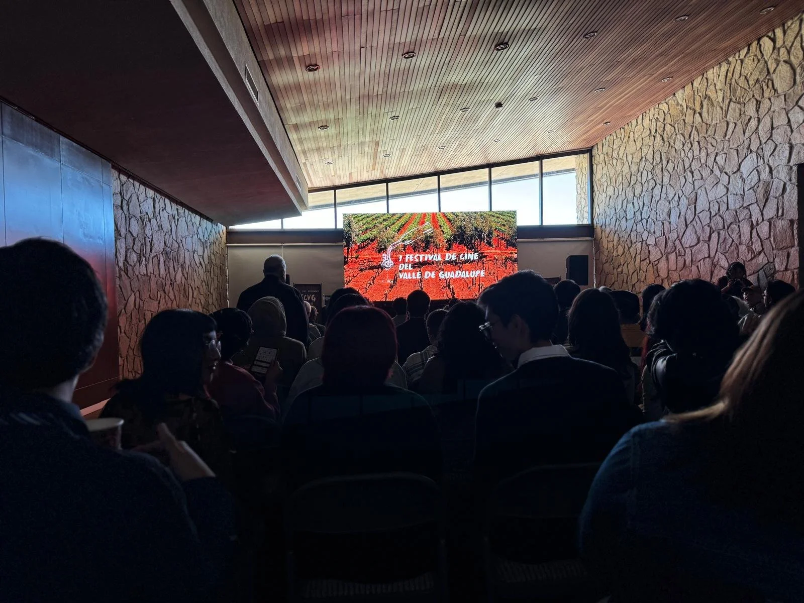 FCVG – Festival de Cine del Valle de Guadalupe PHOTO-2024-09-22-06-27-04.jpg