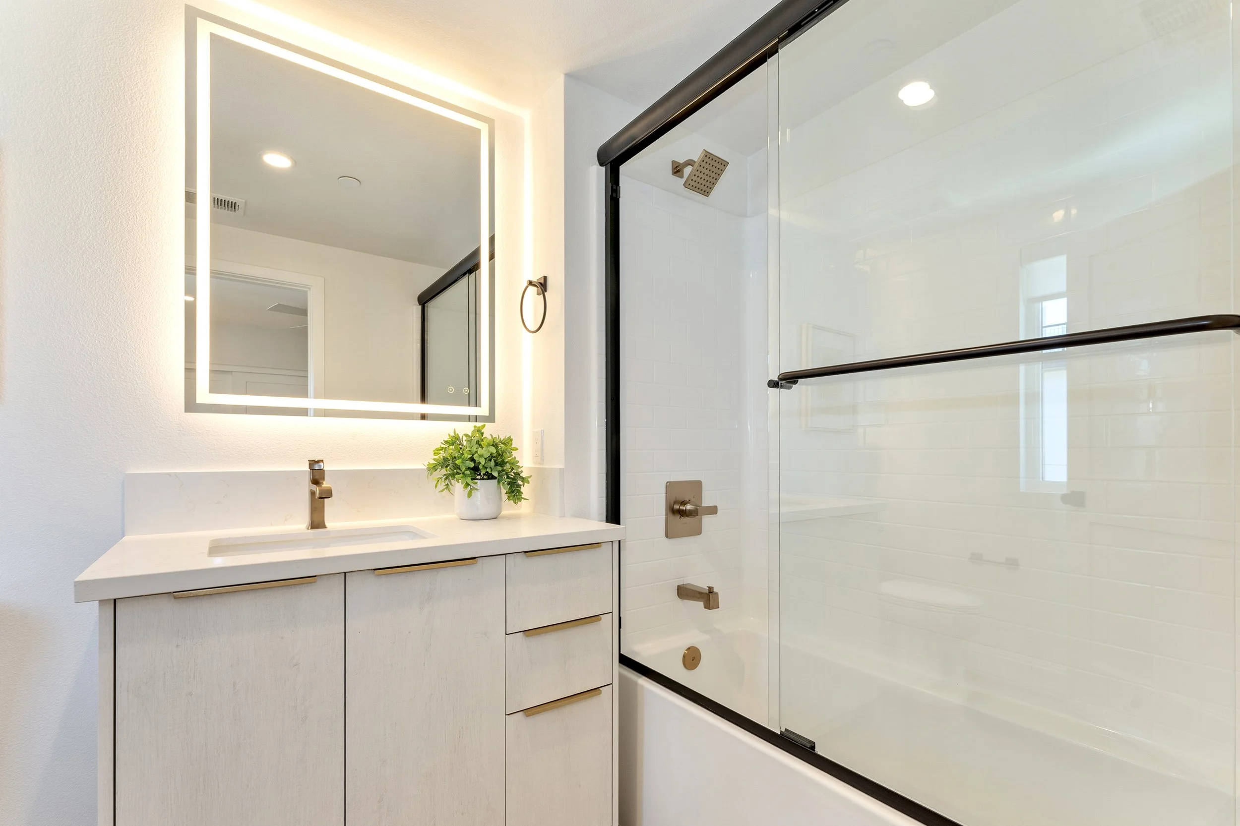 214 Broadway #3_ High Res  030.JPG
