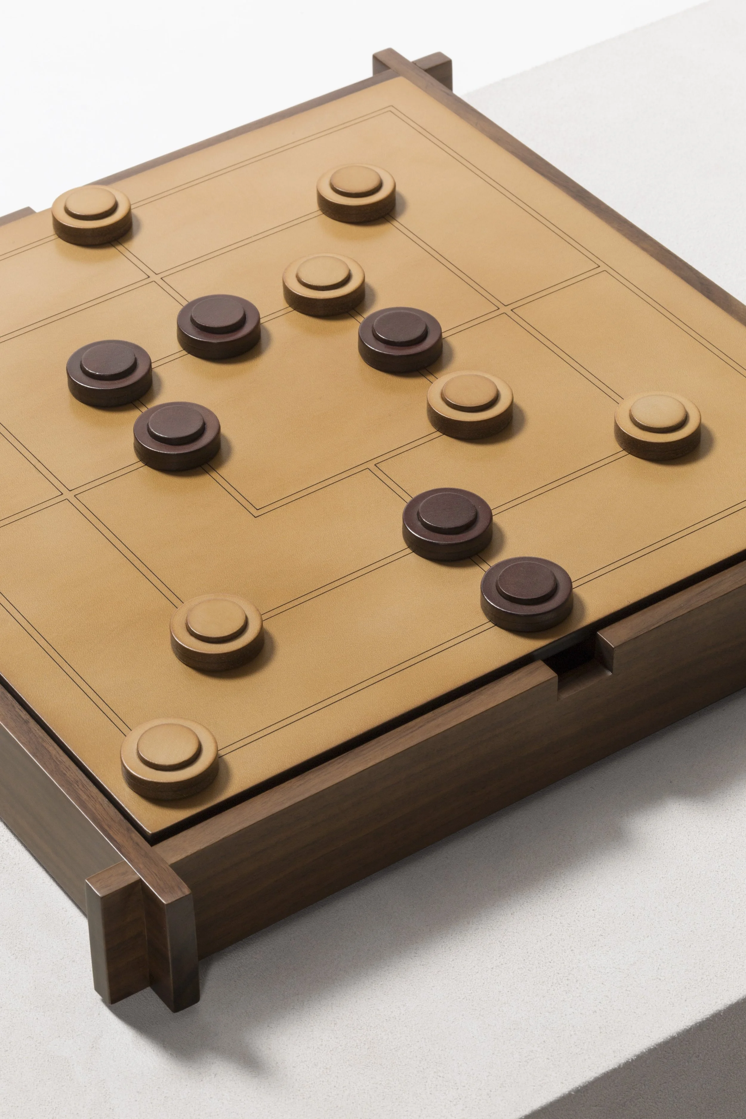 VG063_Structura_triple_game_box_DETAIL03.jpg
