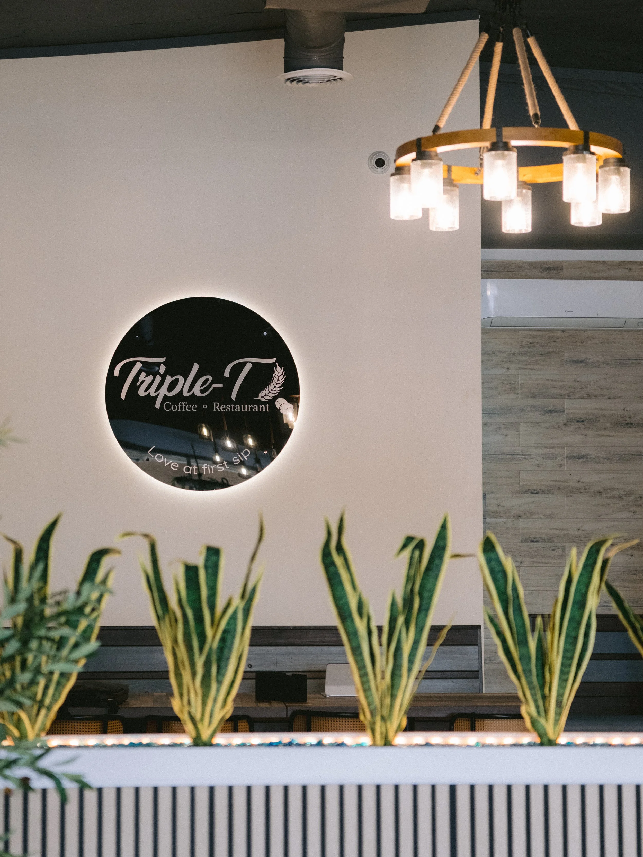 cafe-3.jpg