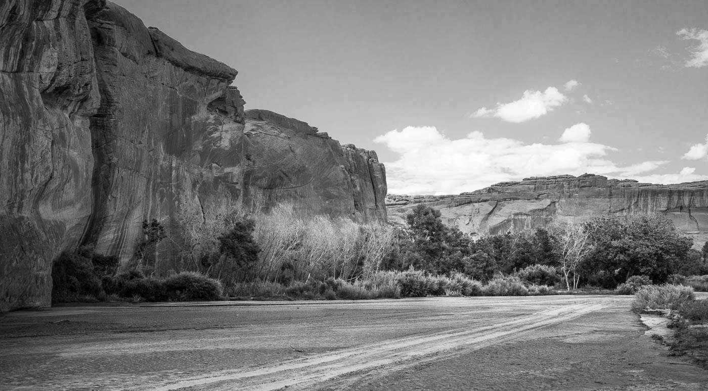 #427. Canyon de Chelly on horseback. Travel photo the hard way ;)