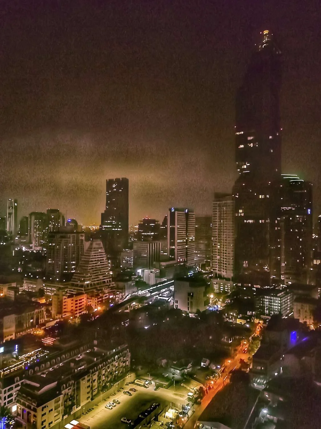 #911. The city is collapsing, but not tonight.