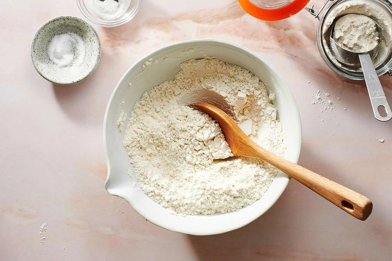 how-to-make-self-rising-flour-4172320-hero-01-ccec5da5581a4a56958f24428739661f.jpg