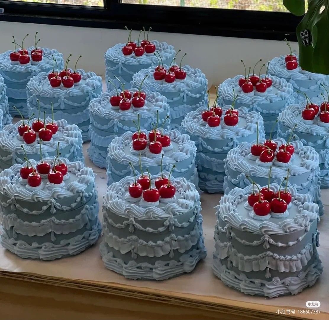 A key lime margarita