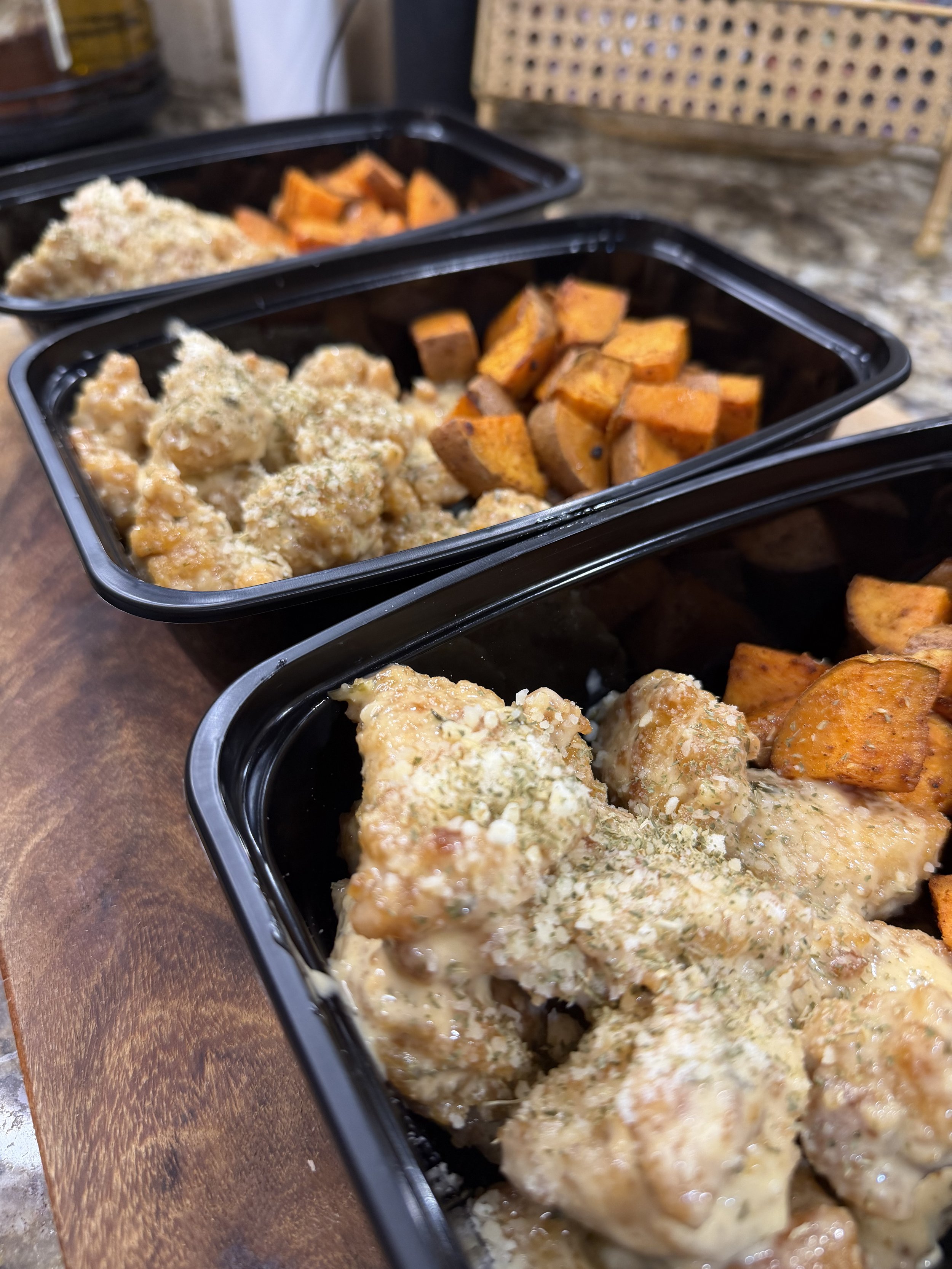 Garlic Parmesan Chicken Nugget Bowls (Meal Prep)