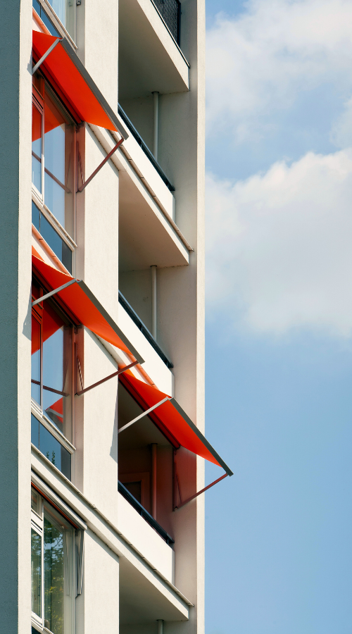 Discover Erebos Pivot Arm Awning range