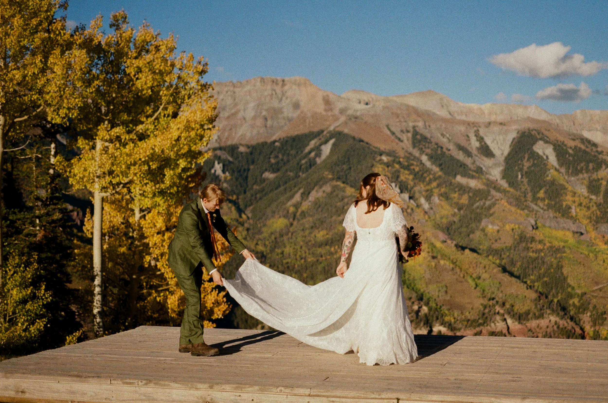 RaeganLucas-Telluride-MicroWedding-35mmFilm-000093470022.jpg