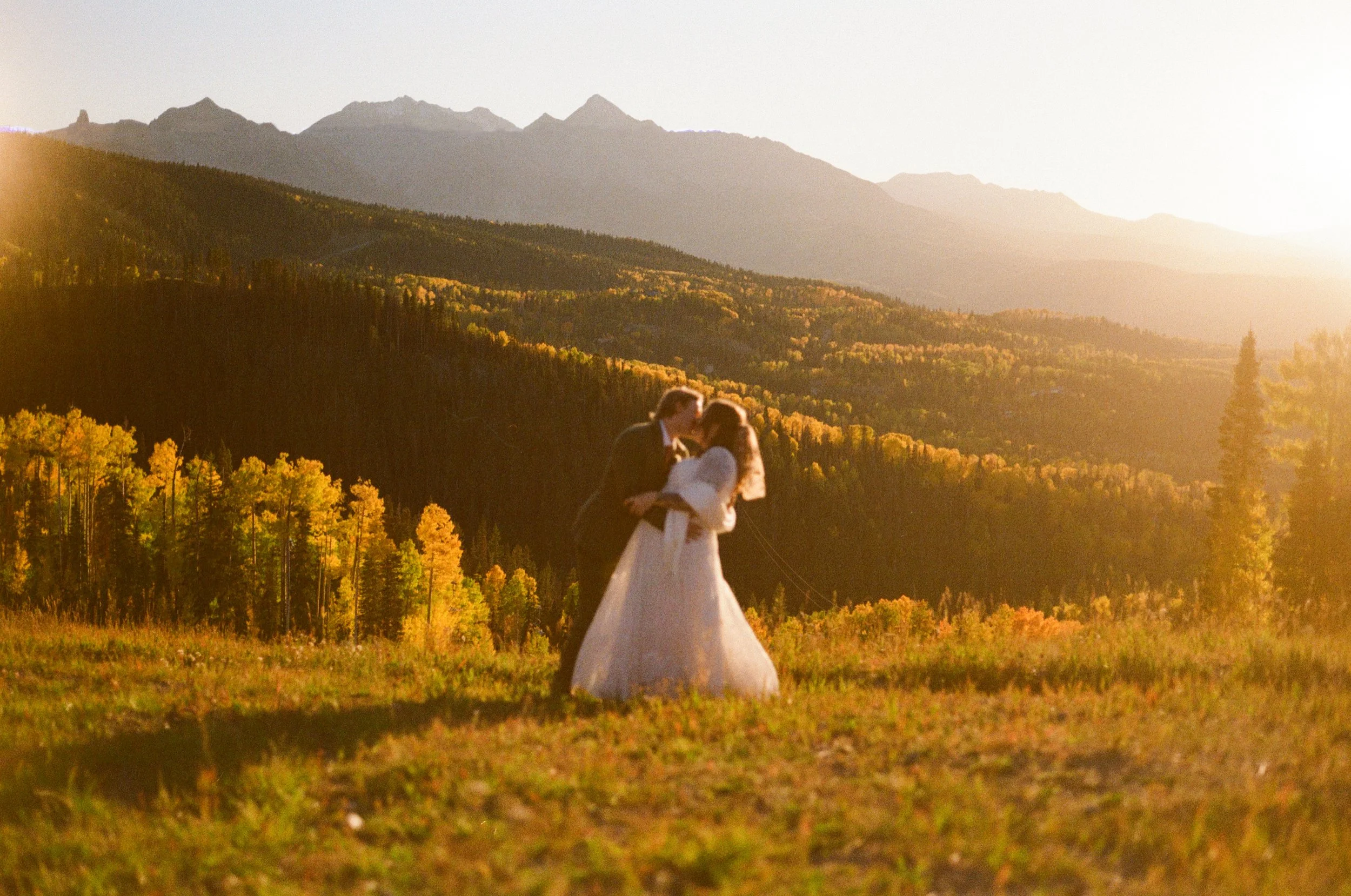 RaeganLucas-Telluride-MicroWedding-35mmFilm-000093470034.jpg