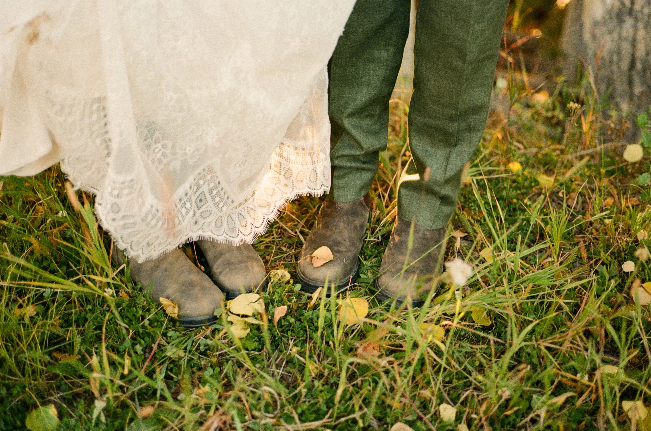 RaeganLucas-Telluride-MicroWedding-35mmFilm-000093470031.jpg