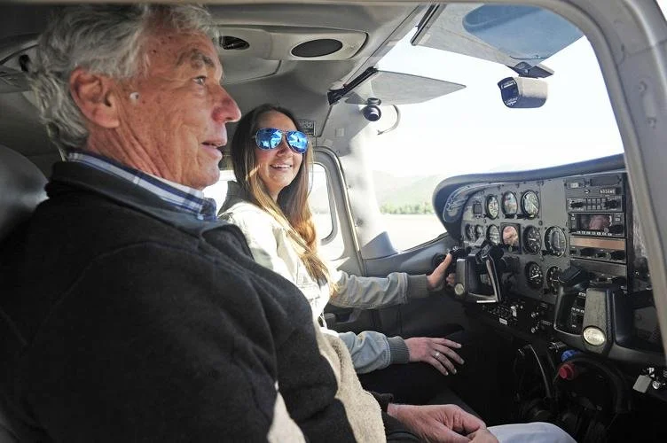Airline Camp Shows Students What It Takes to be a Pilot, Airport Mechanic and More