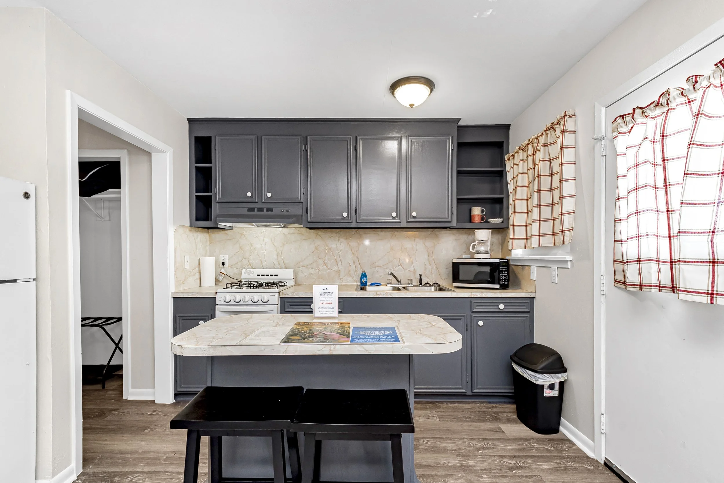 Room 14 | Waterfront Suite