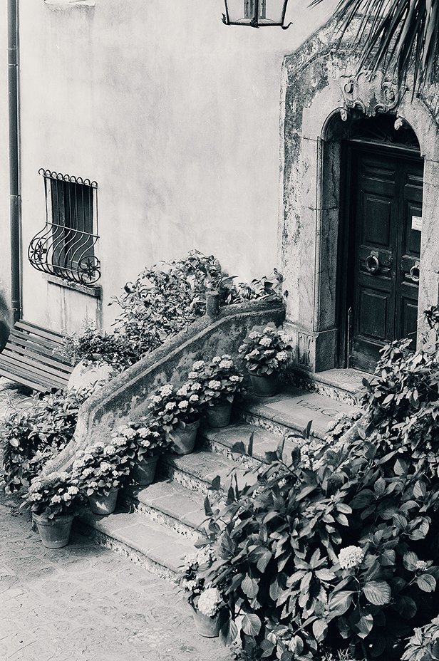 05_JC-SS_ALLI.STUDIO_Ravello_35mm_35_Web Resolution 1.jpg